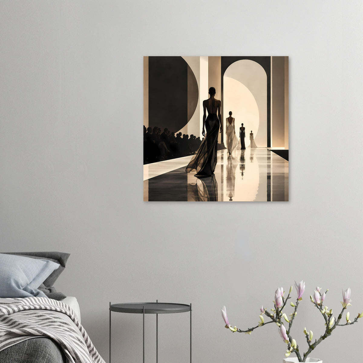 Poster kleinformat: Laufstegmodelle im Monochrom mit schwarzem Abendkleid