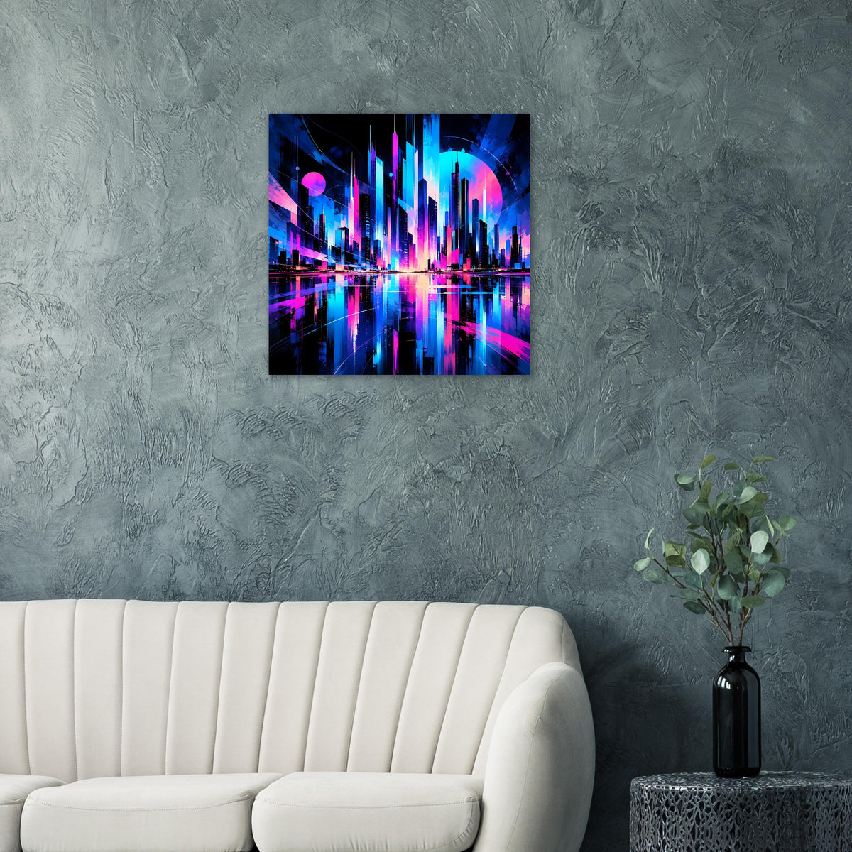 Quadratisches Wandposter mit Neon-Stadtansicht in Blau und Pink und reflektierender Wasserfläche