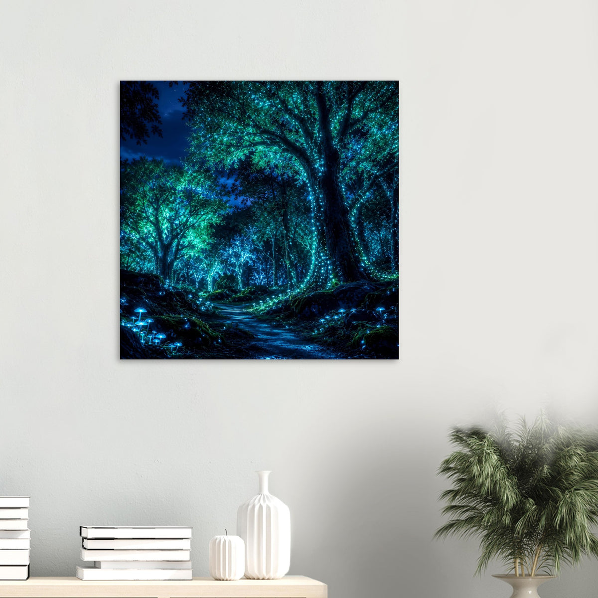 Kleines Waldposter mit leuchtendem Waldweg und türkis-blauem Licht entlang der Bäume