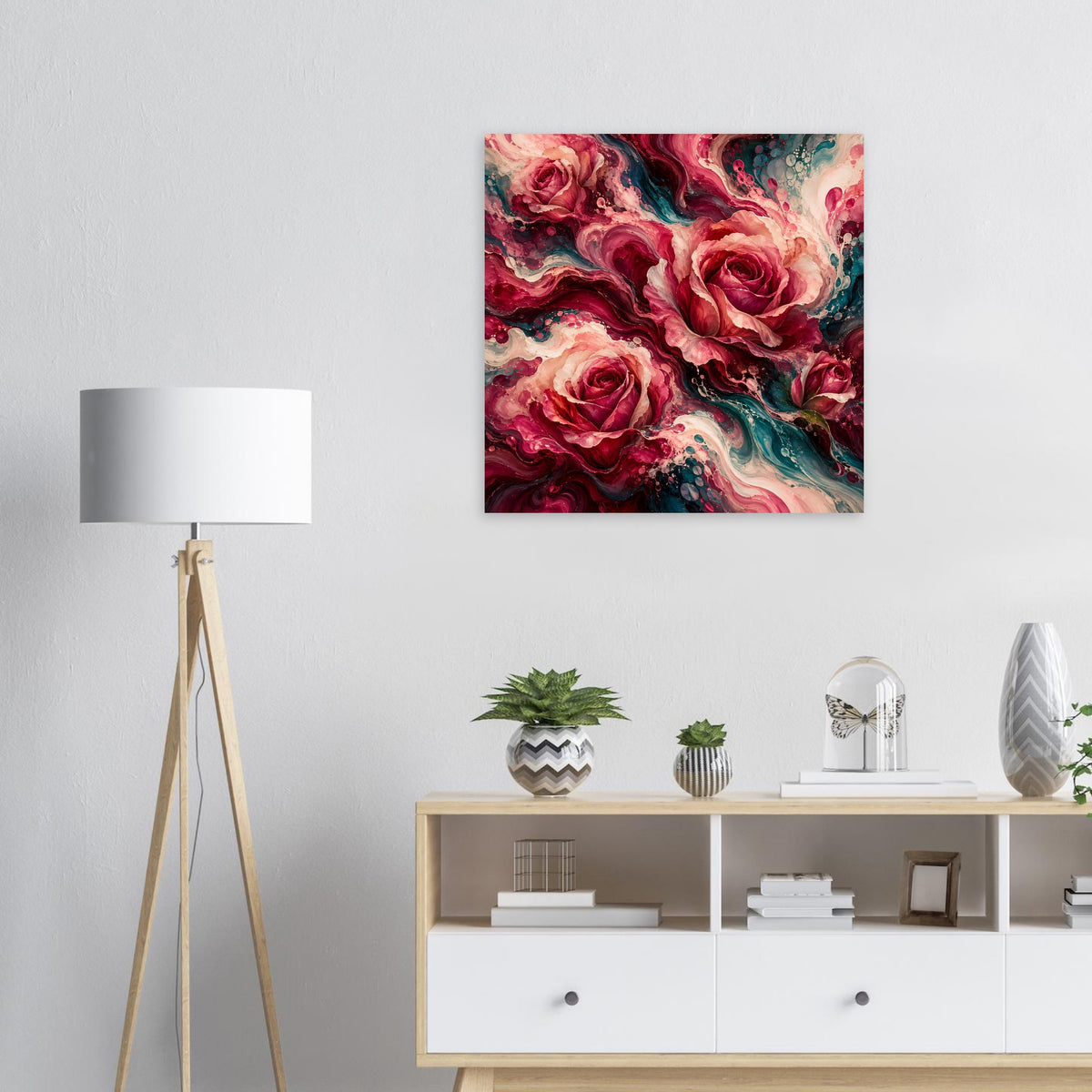 Quadratisches Blumenposter mit abstrakten roten Rosen und türkisfarbenen Wirbeln.