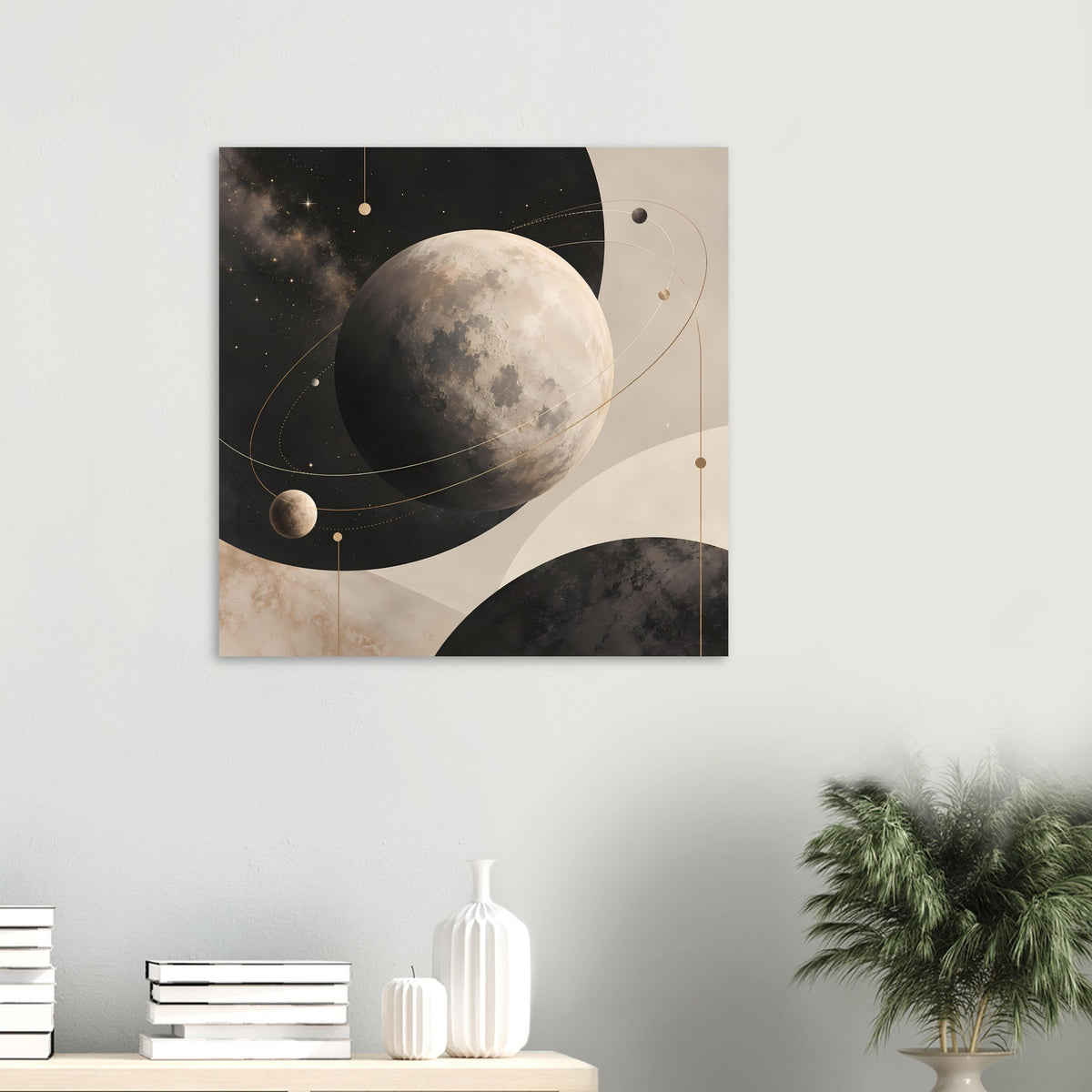 Abstraktes Poster mit Mond, Sternen und goldenen Linien in warmen Erdtönen