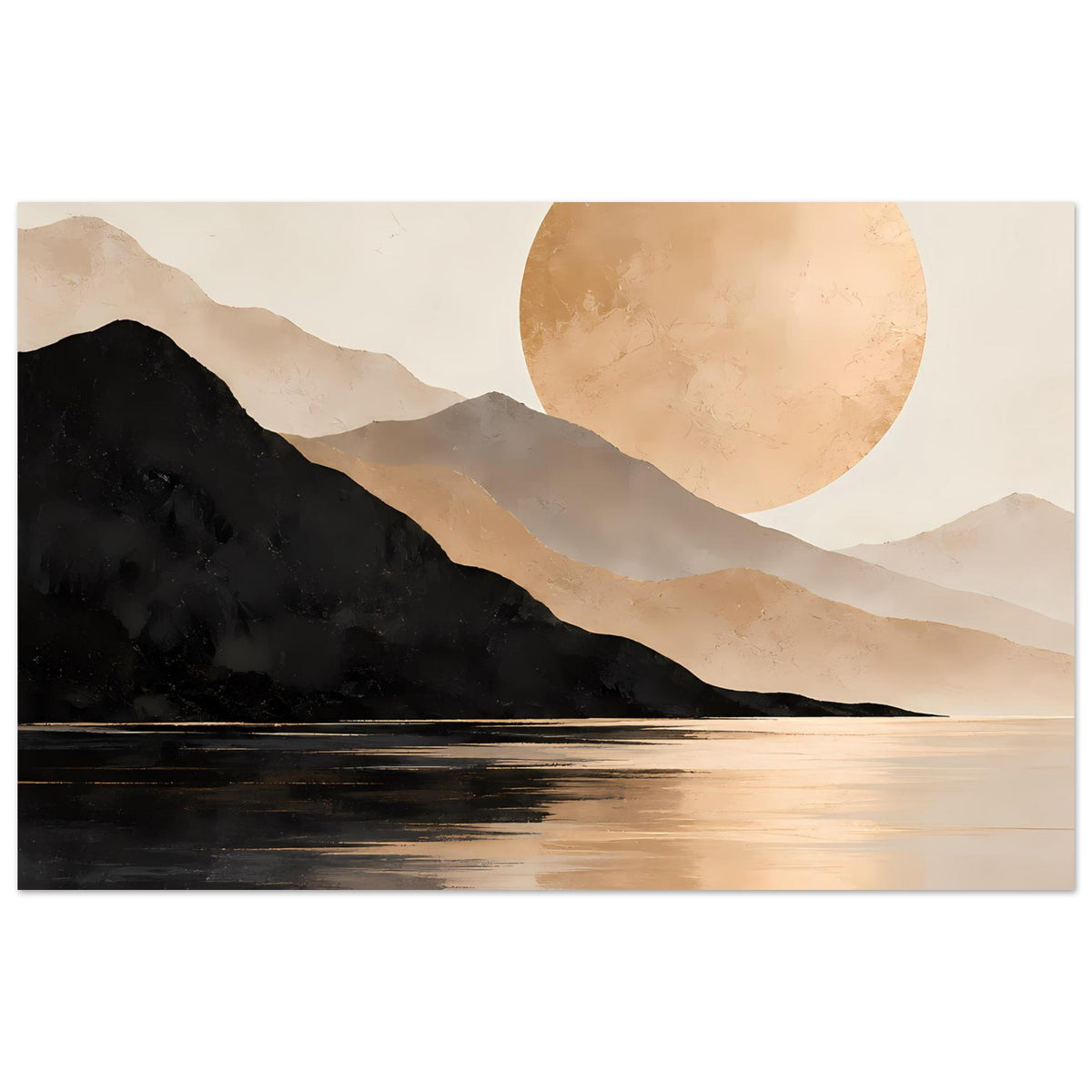 Horizontales Poster: Bergsilhouette, ruhiger See und große goldene Sonne