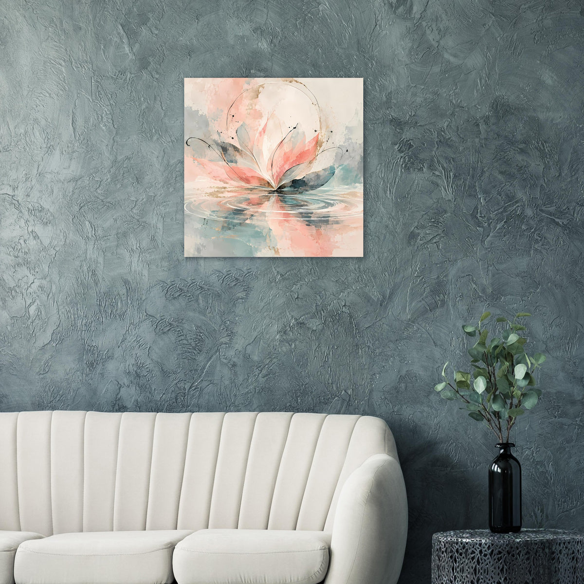 Quadratisches Florales Aquarellblüten-Poster: rosa Blüte, pastellblaue Pinselspuren und Reflexion
