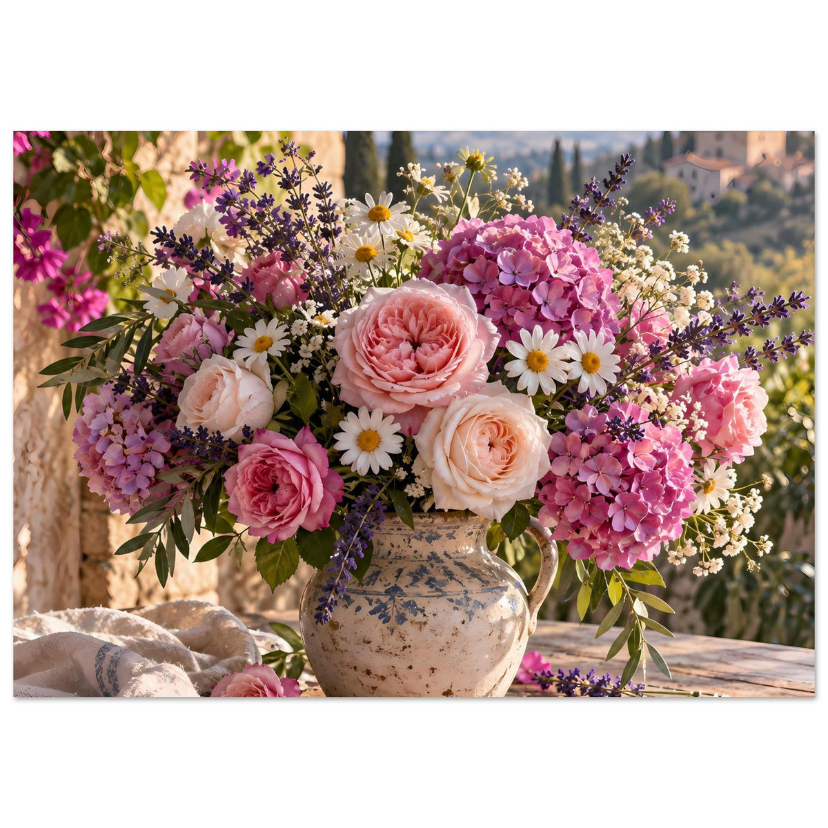 Blumenposter im Panoramaformat: rosa Blütenarrangement in Keramikvase auf Holztisch