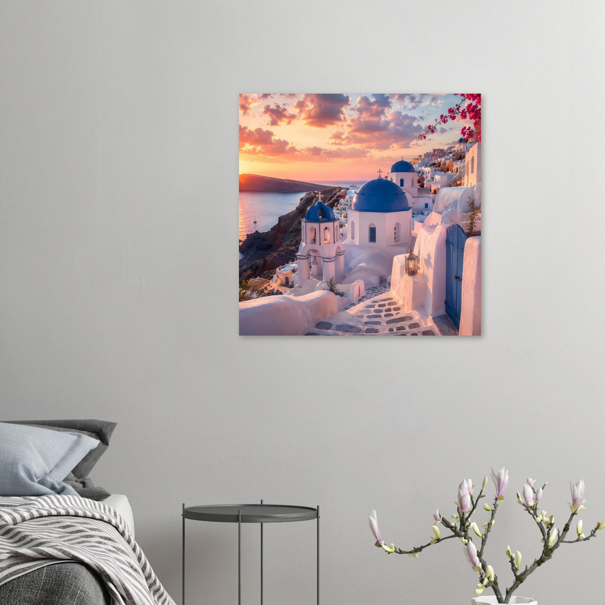 Wandposter mit Santorini-Motiv: weißblaue Kirchenkuppeln an einer Treppe, Sonnenuntergang