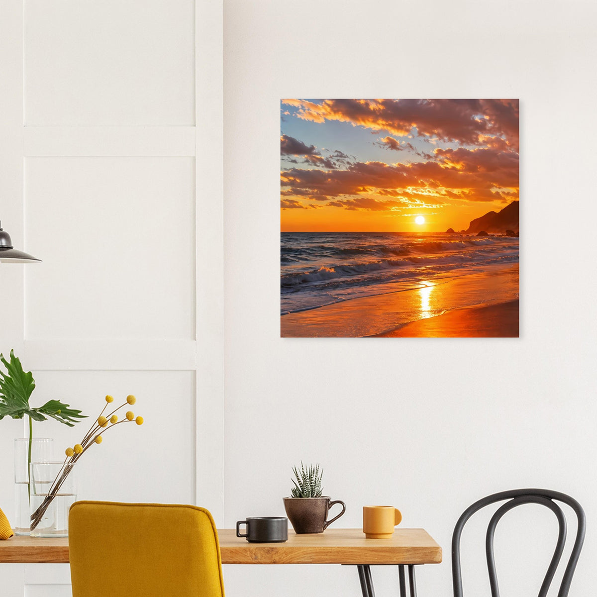 Quadratisches Poster im Holzrahmen mit Sonnenuntergang am Meer und goldenem Lichtpfad
