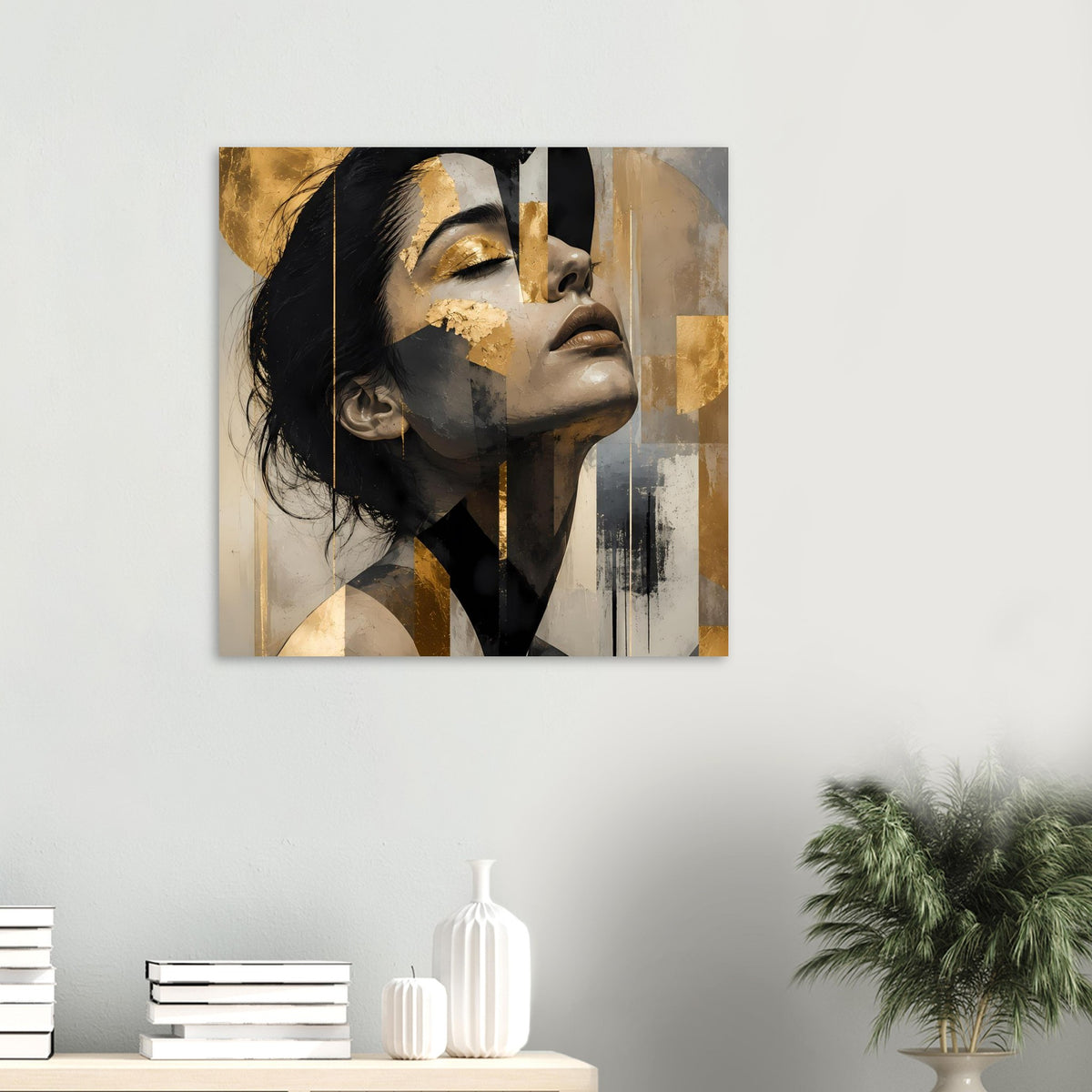 Poster mit abstraktem Frauenporträt, goldene Akzentflächen auf dem Gesicht