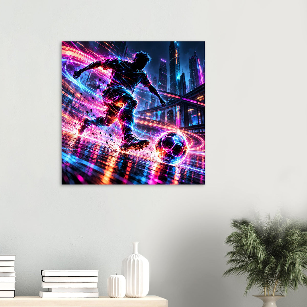 Neon-Fußball-Actionposter (klein, Hochformat): Sprungspieler, neonfarbener Fußball und leuchtende Bahnlinien