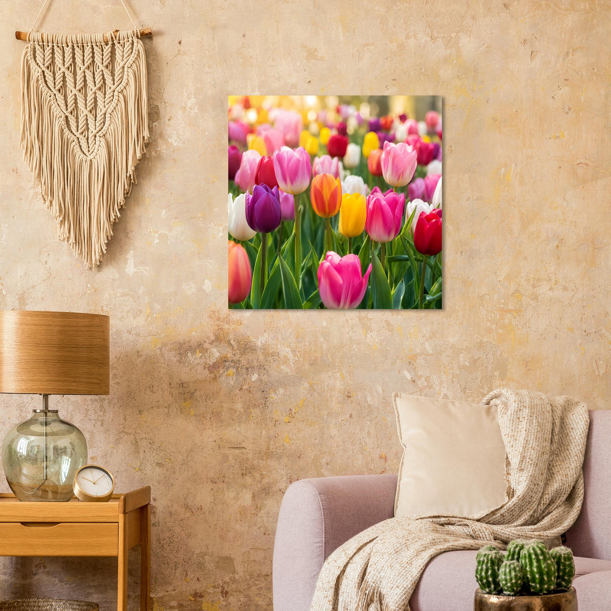 Quadratisches Poster mit pinken, gelben und orangefarbenen Tulpen