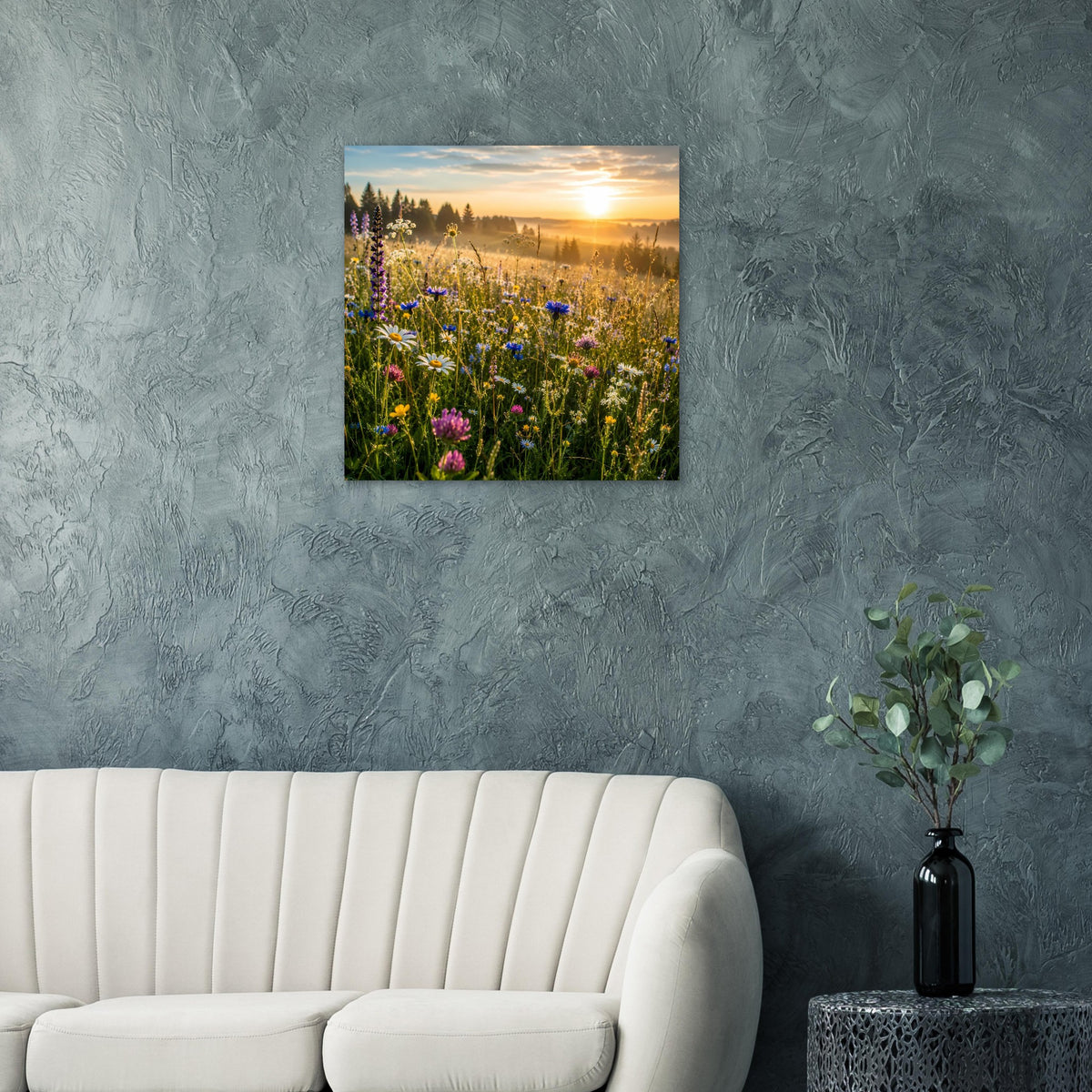Quadratisches Wandposter mit Wildblumen und Sonnenuntergang, im schwarzen Rahmen