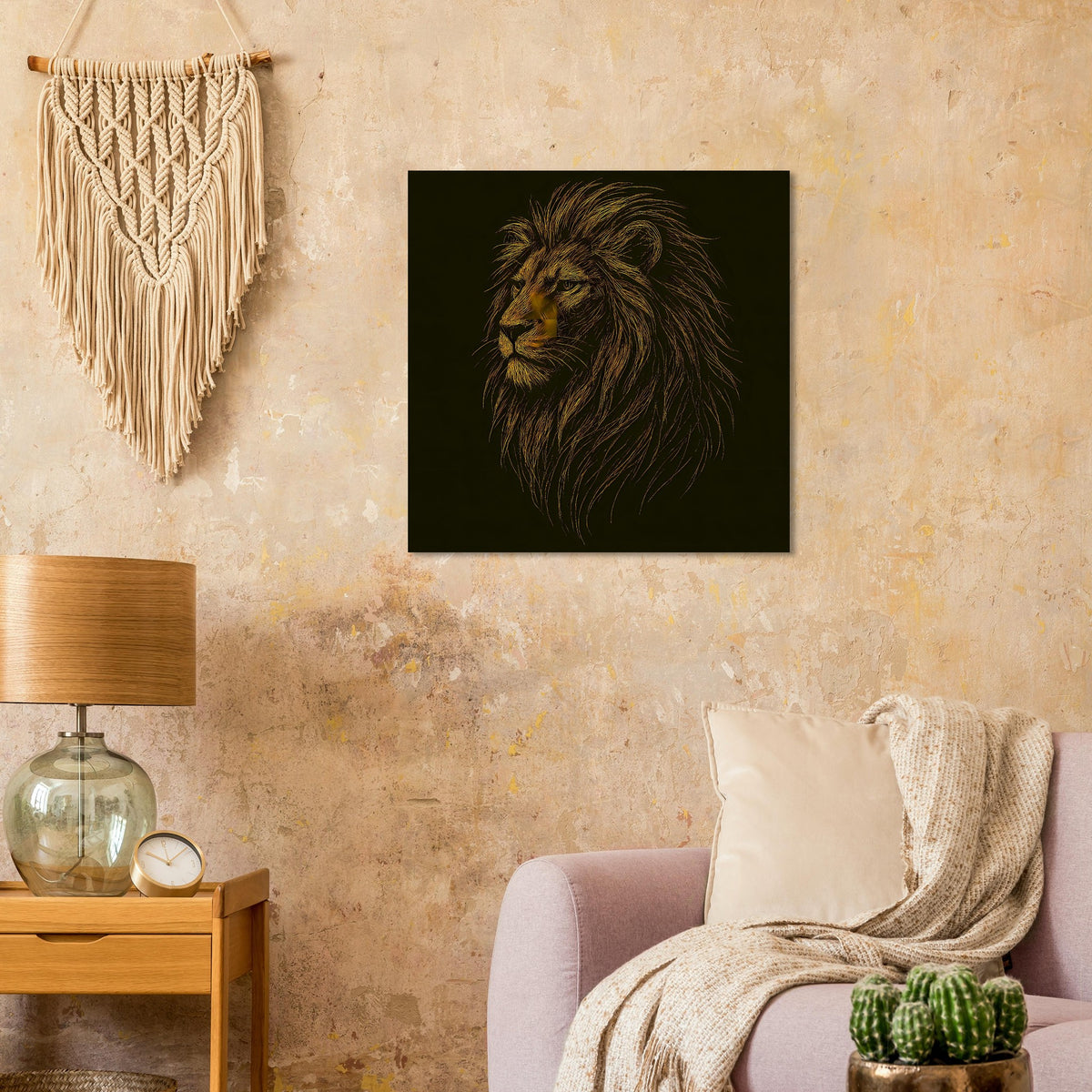 Löwenkopf-Poster: braun-goldene Illustration auf dunklem Hintergrund, quadratisch.