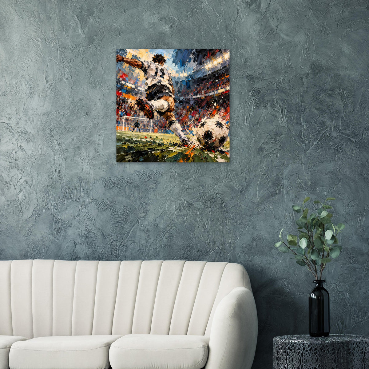 Quadratisches Fußball-Actionposter, Spieler im Luftkampf, blau-orange Farbakzente