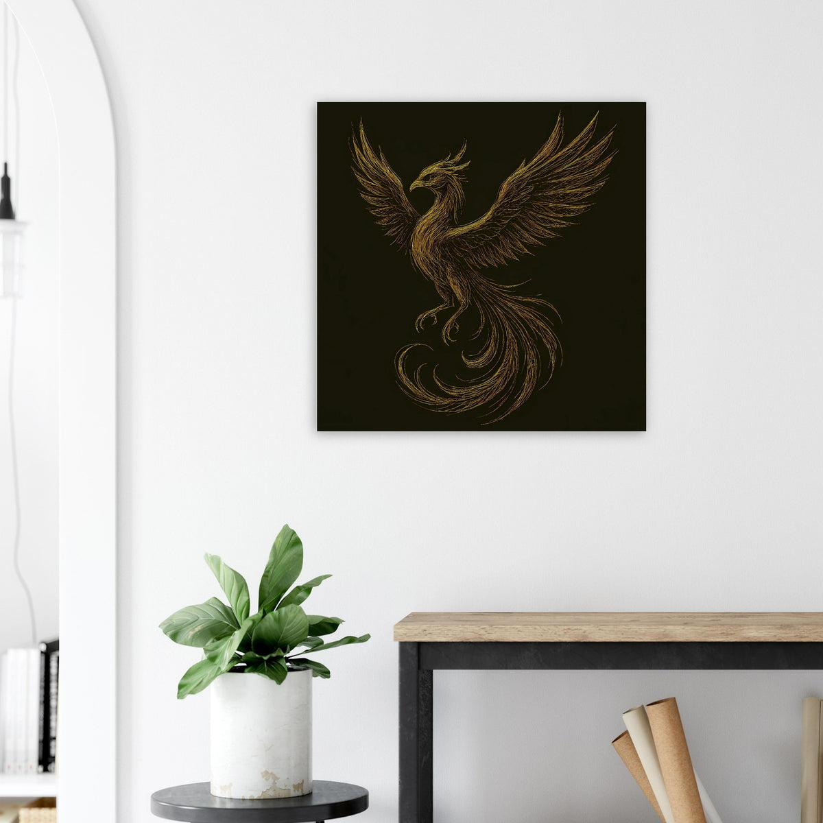 Quadratisches Wandposter mit goldener Phönix-Darstellung und ausgebreiteten Flügeln.
