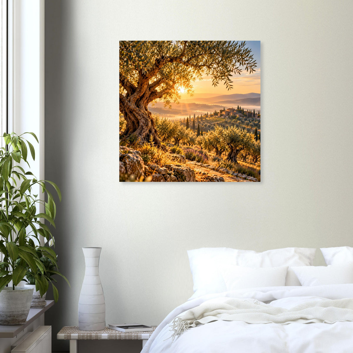 Wandposter mit Olivenhain und Sonnenaufgang in warmen Goldtönen über einer Hügel-Landschaft