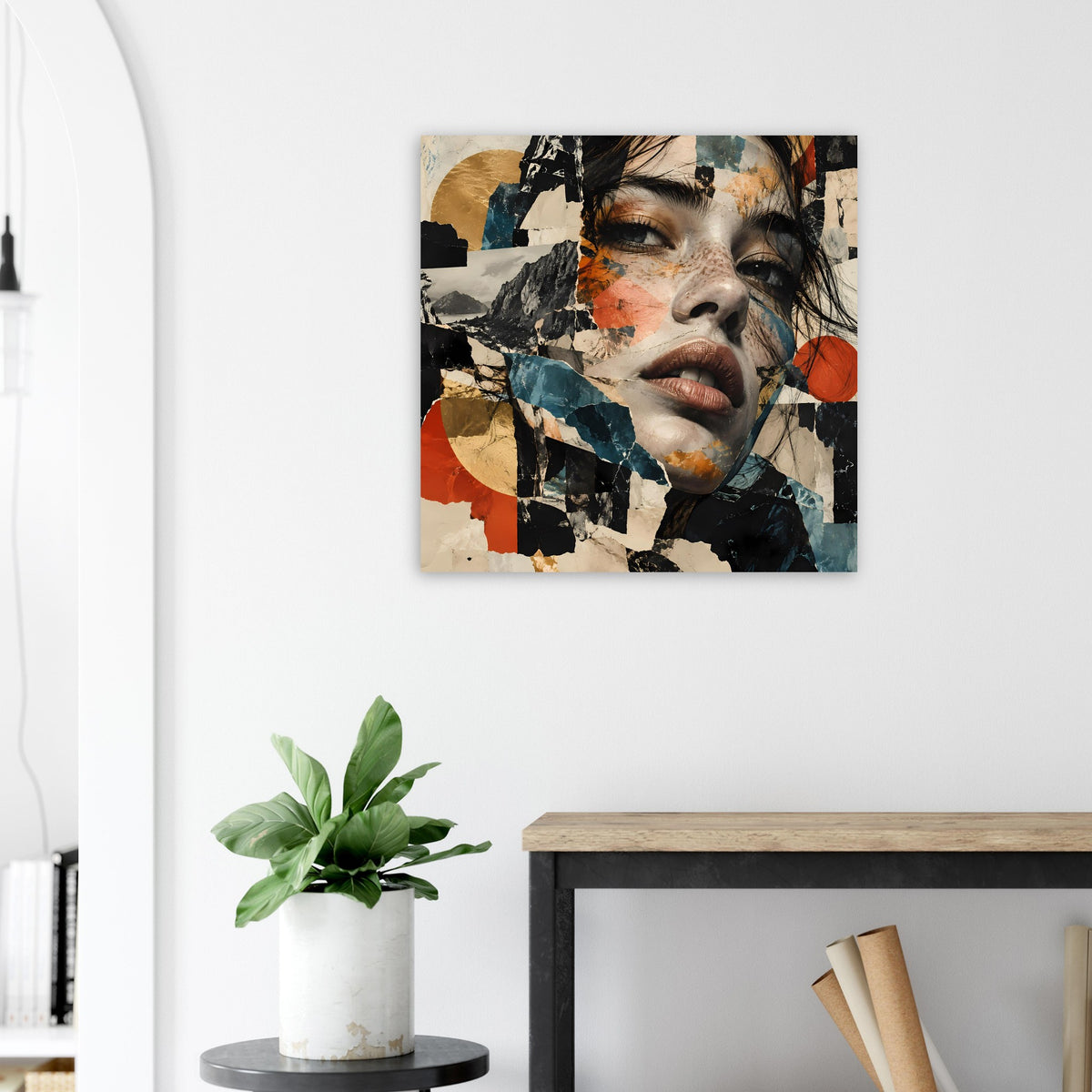 Gerahmtes Poster mit abstraktem Porträt in Collagetechnik, Terrakotta- und Blautöne