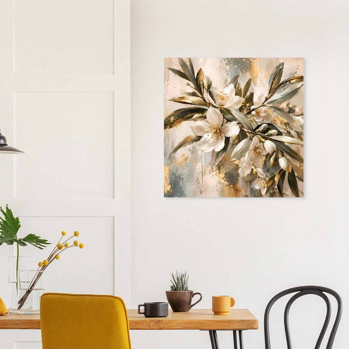 Quadratisches Wandbild mit Blumenstrauß aus weißen Blüten und gold schimmernden Zweigen