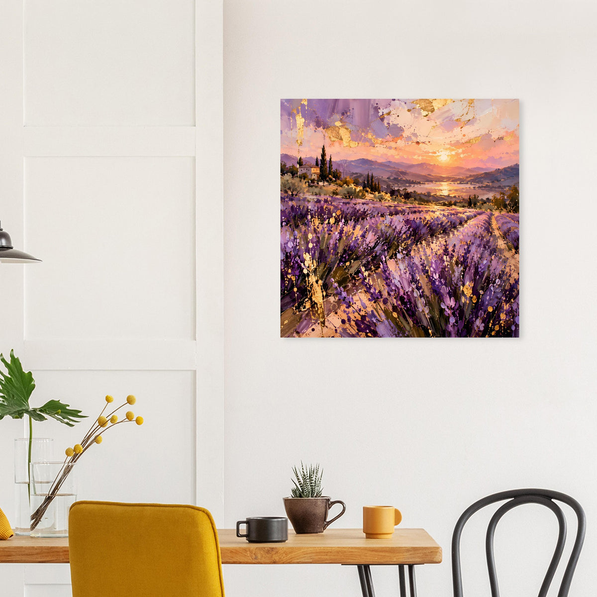 Landschaftsposter mit lila Lavendelblüten und warmem Sonnenuntergang, quadratisch