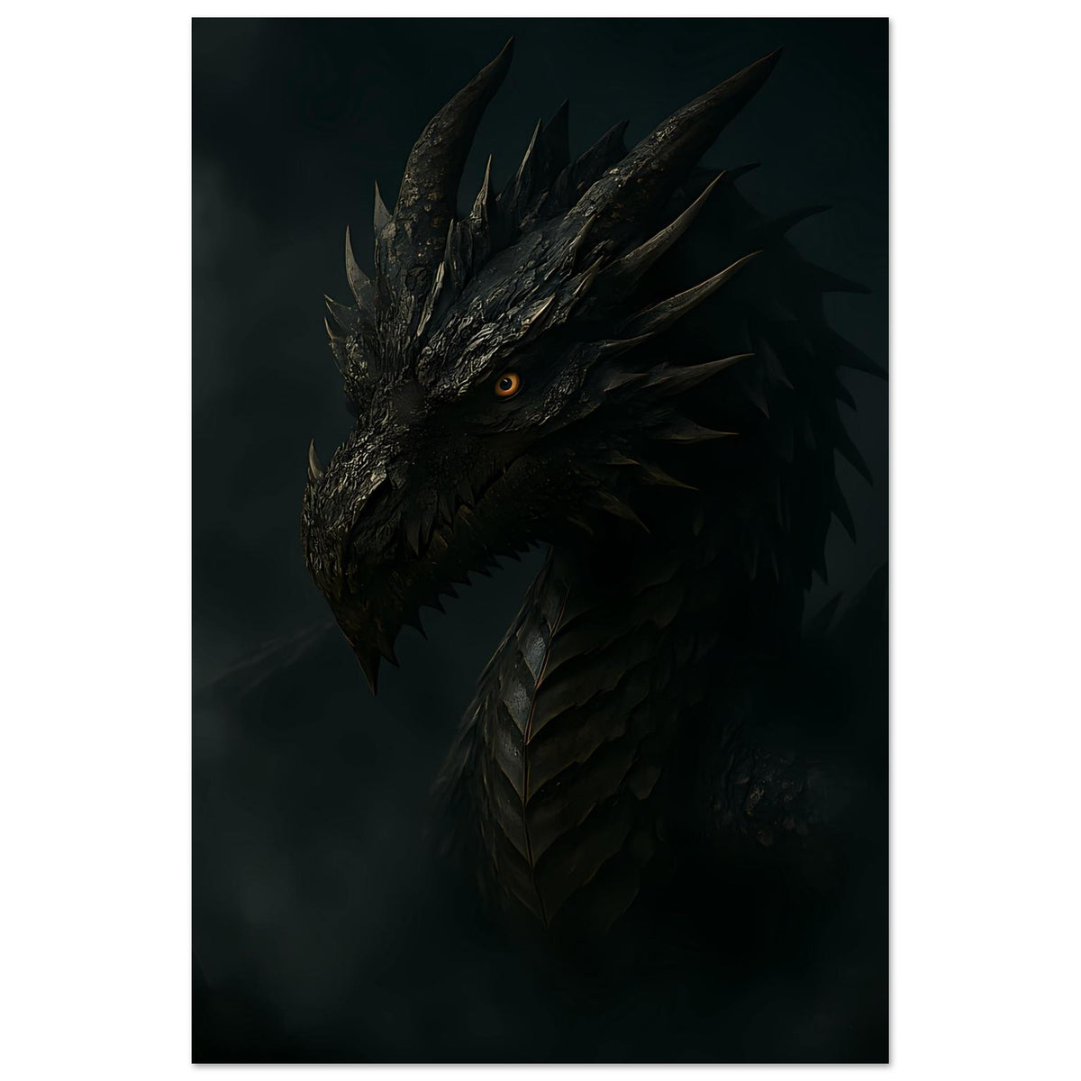 Poster im Hochformat: schwarzer Drache mit gelbem Auge, verzierten Hörnern und Flügelkanten