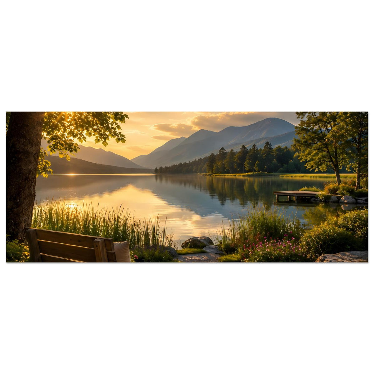 Horizontales Poster mit Sonnenuntergang am See, Holzbank links, Uferweg und Berge in der Ferne.