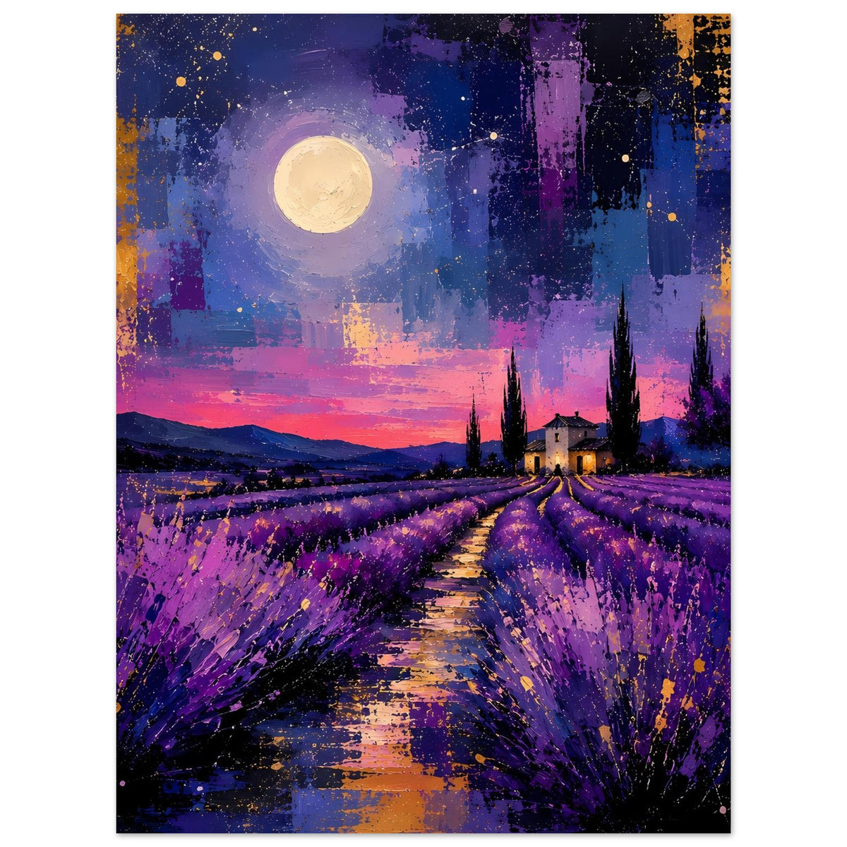 Poster: Mondschein über Lavendelfeld, gepflasterter Weg durch violette Büsche, Dorf im Dämmerlicht.