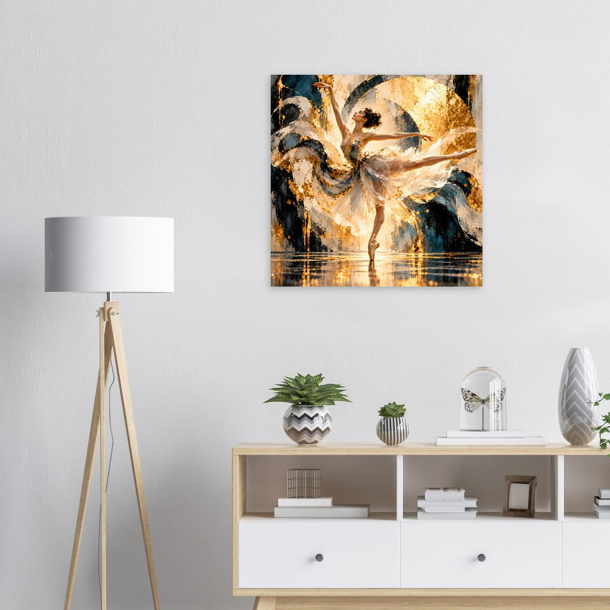 Ballett-Tanzkunstposter mit abstrakter Tänzerin, goldenen Akzenten und dunklem Hintergrund