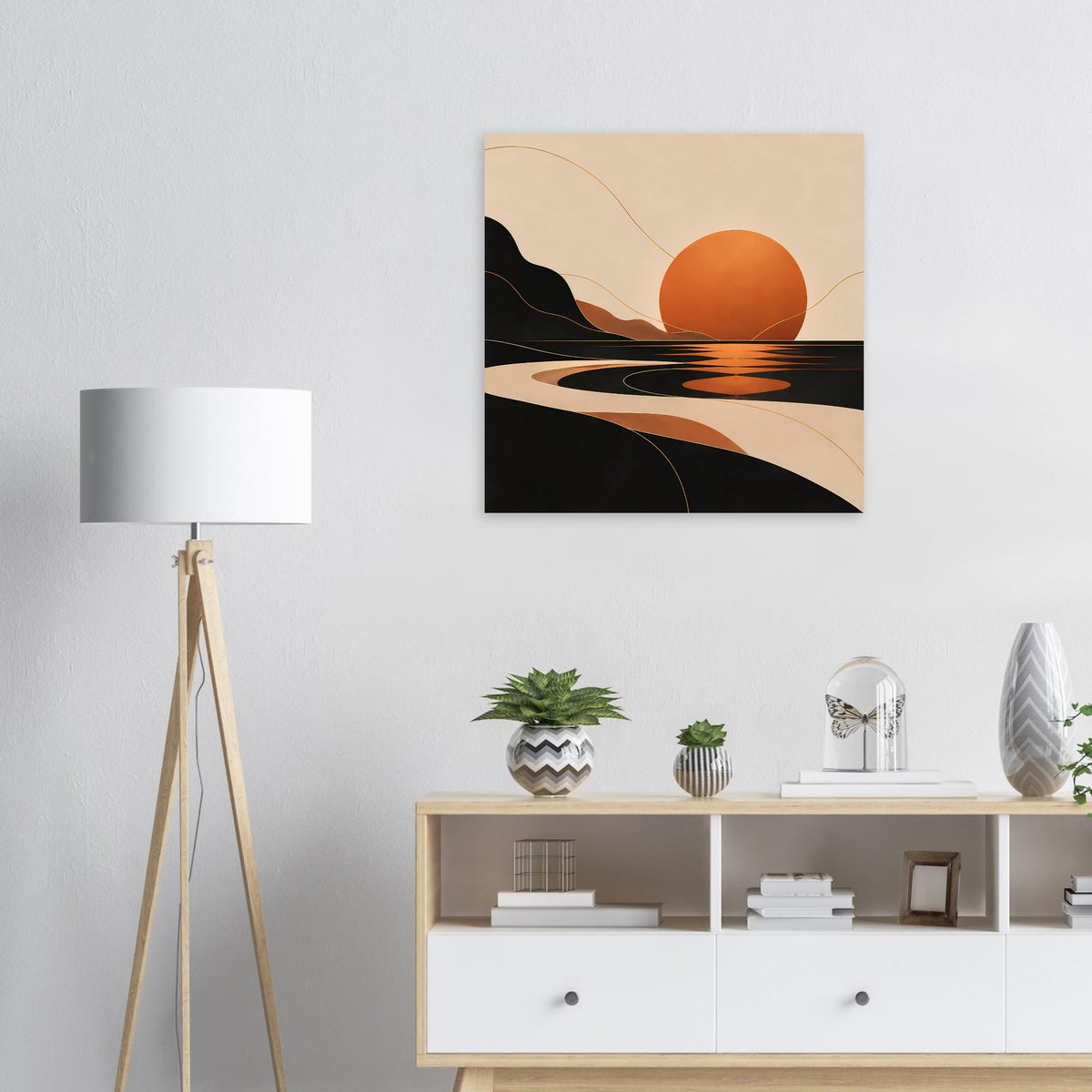 Wandposter mit abstrakter Sonnenuntergangs-Landschaft: orangefarbener Mond, schwarze Wellen.