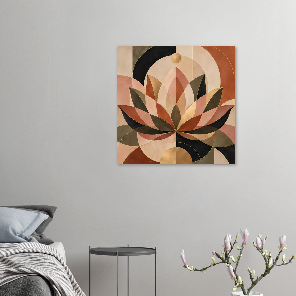 Quadratisches Poster mit geometrischer Lotusblüte in warmen Erdtönen, Schwarz und Gold