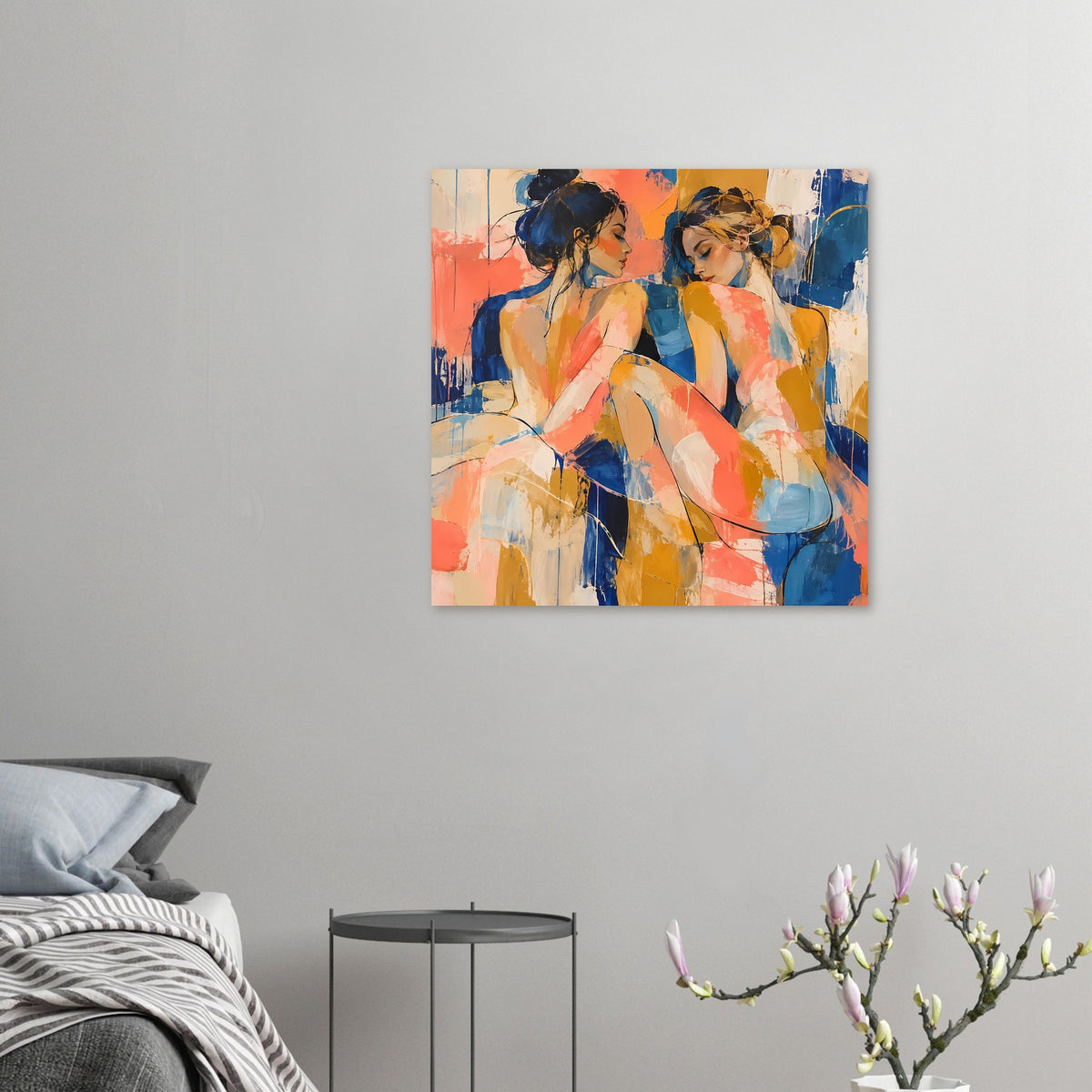 Kleines abstraktes Kunstposter mit zwei Frauenfiguren in Blau und Koralle, Querformat