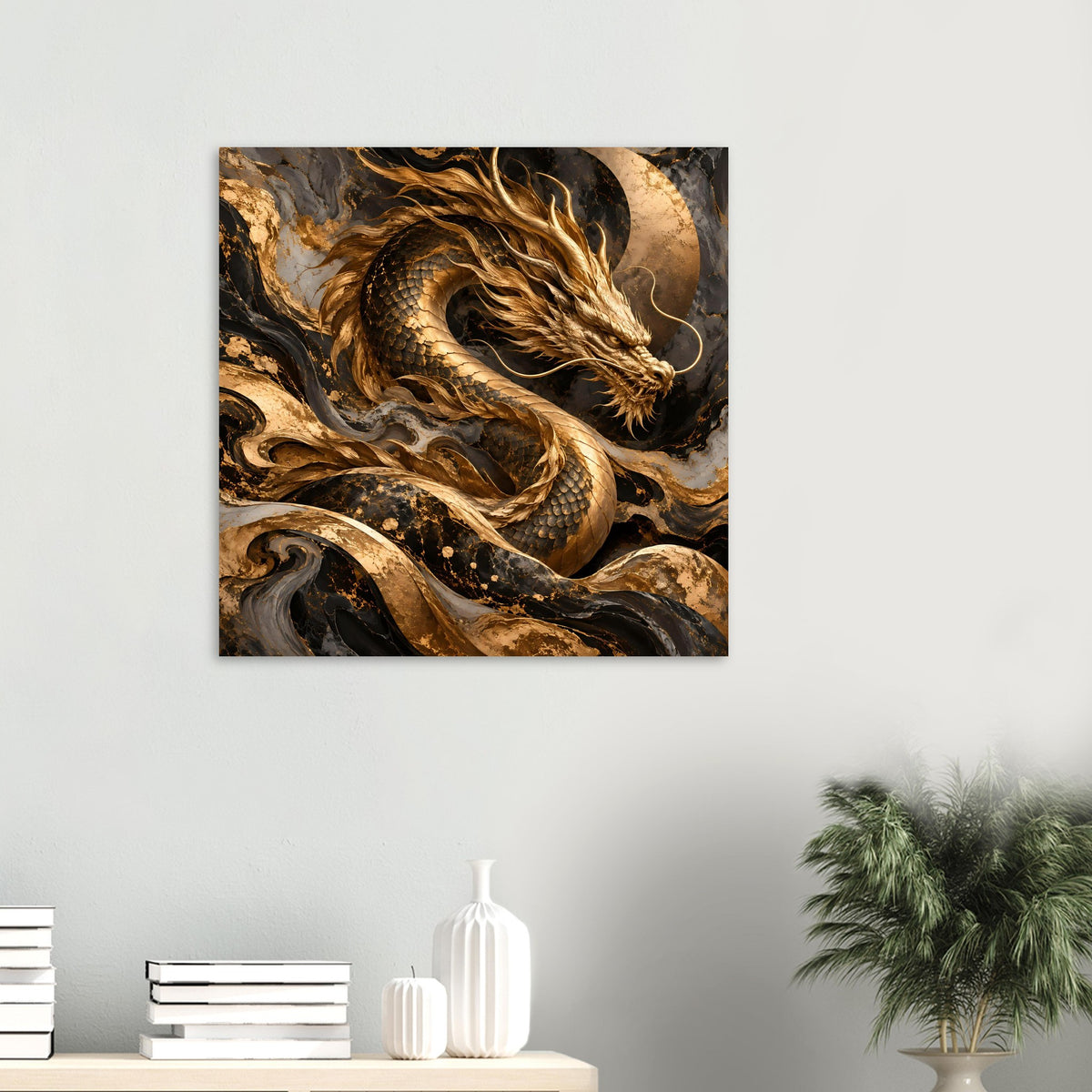 Quadratisches Fantasy-Poster mit goldenem Drachen in Spiralform, goldene Details