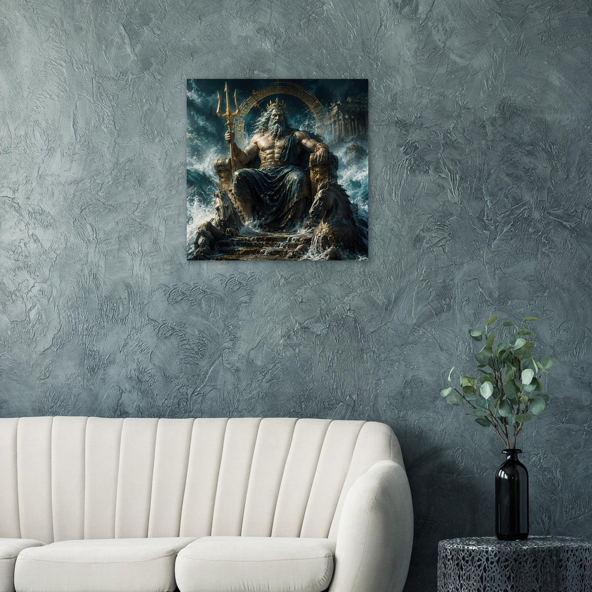 Quadratisches Poster mit Poseidon auf Thron, erhobener Dreizack, Meereskulisse
