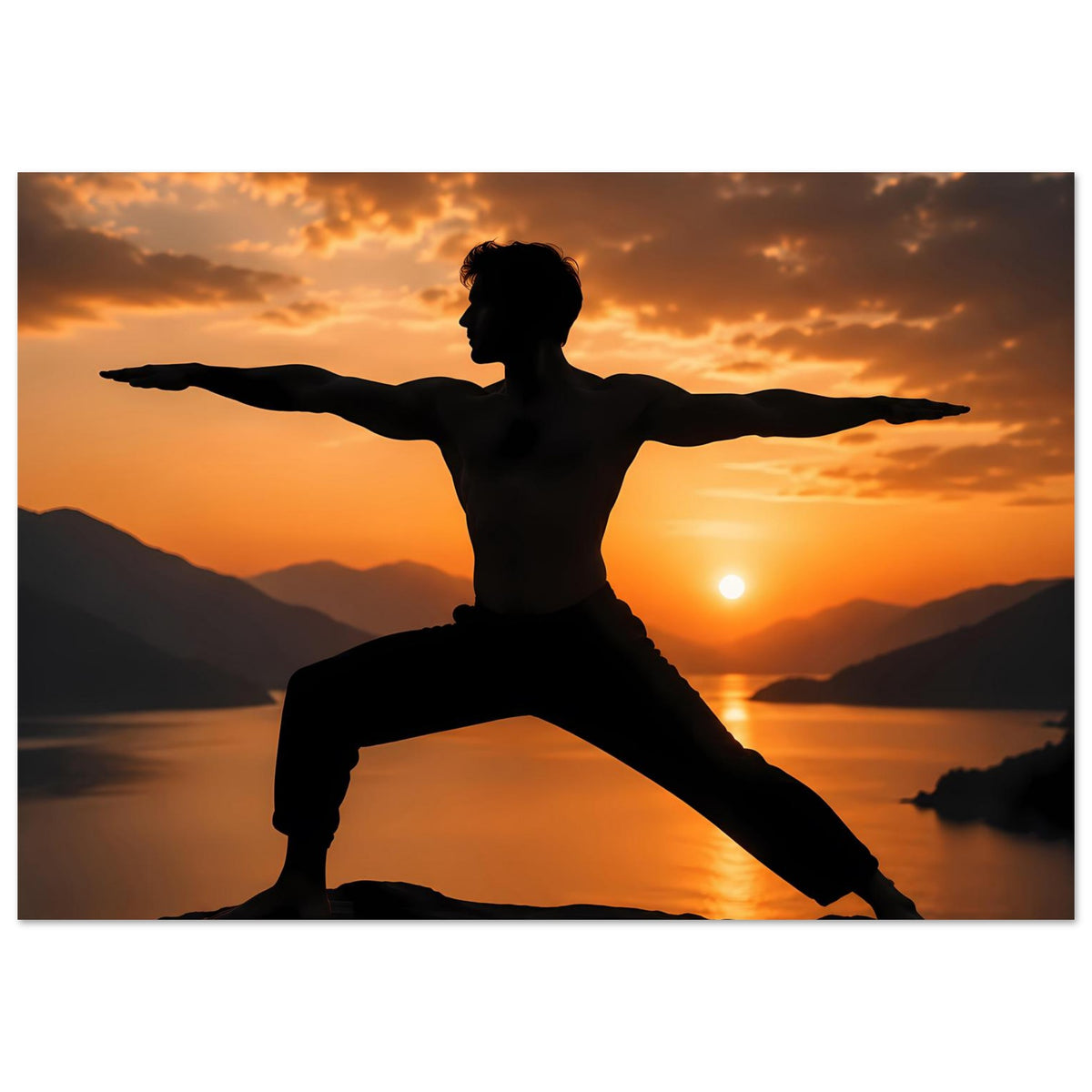 Yoga-Poster: Silhouette in Kriegerpose beim Sonnenuntergang, Querformat