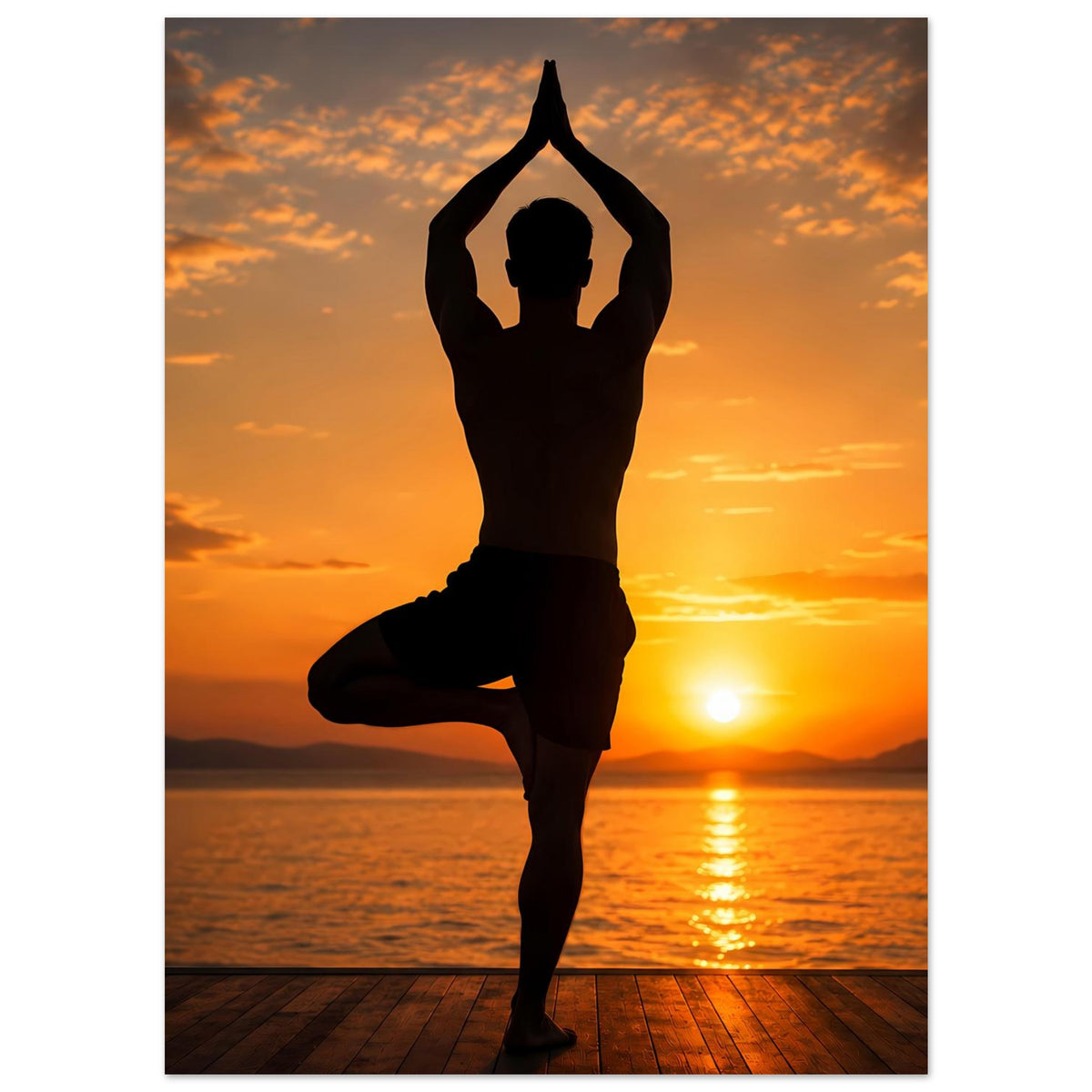 Yoga-Poster mit dunkler Silhouette im Einbein-Stand, Arme umschließen den Kopf, Sonne am Horizont