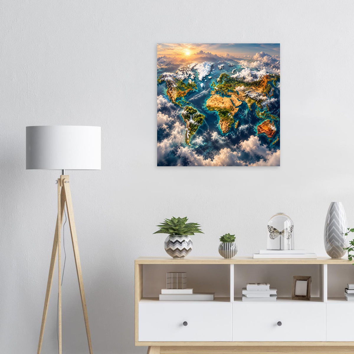 Weltkarten-Poster mit farbenfroher Weltkarte und Wolken, quadratisch, gerahmt