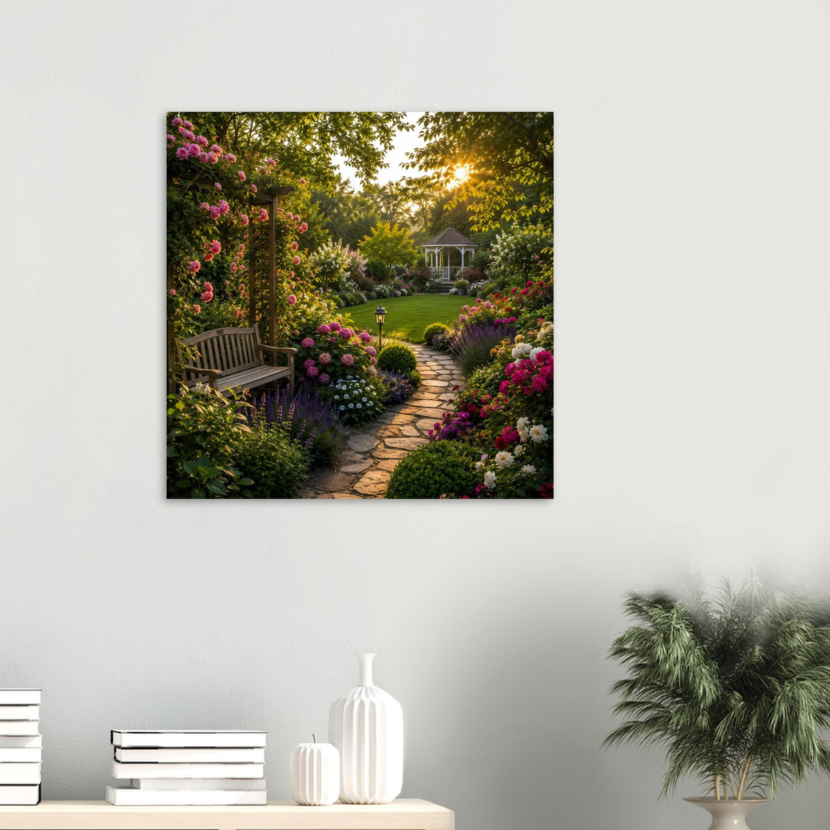 Quadratisches Poster mit Gartenweg, Rosenblüten und Pavillon im goldenem Abendlicht