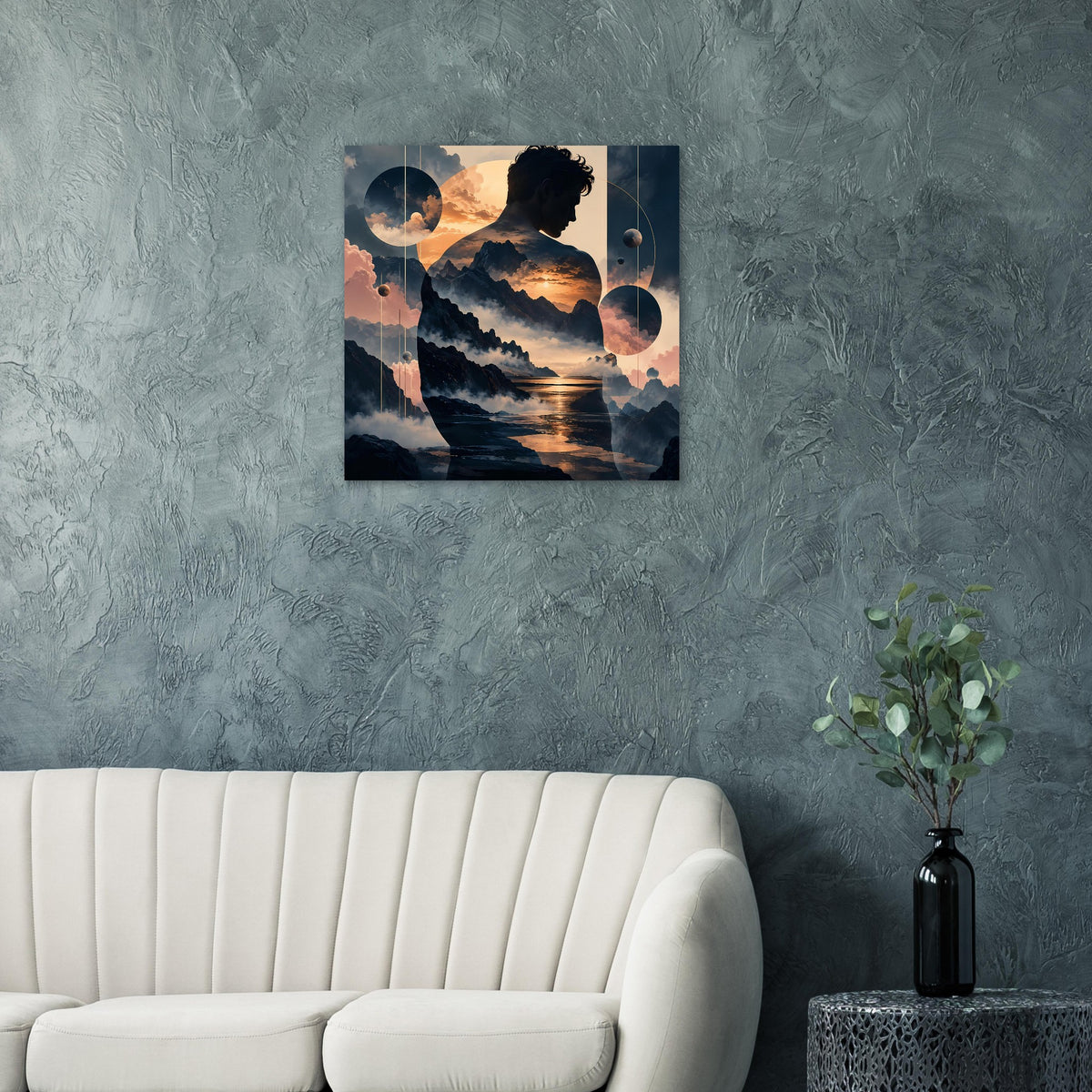 Quadratisches Poster mit Frauensilhouette, Berglandschaft, Meer und Sonnenuntergang