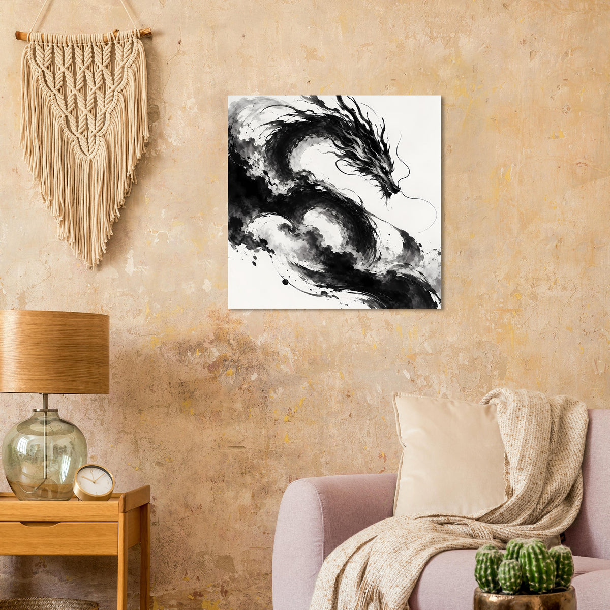 Poster mit schwarzer Drachen-Silhouette auf hellem Hintergrund, im weißen Rahmen