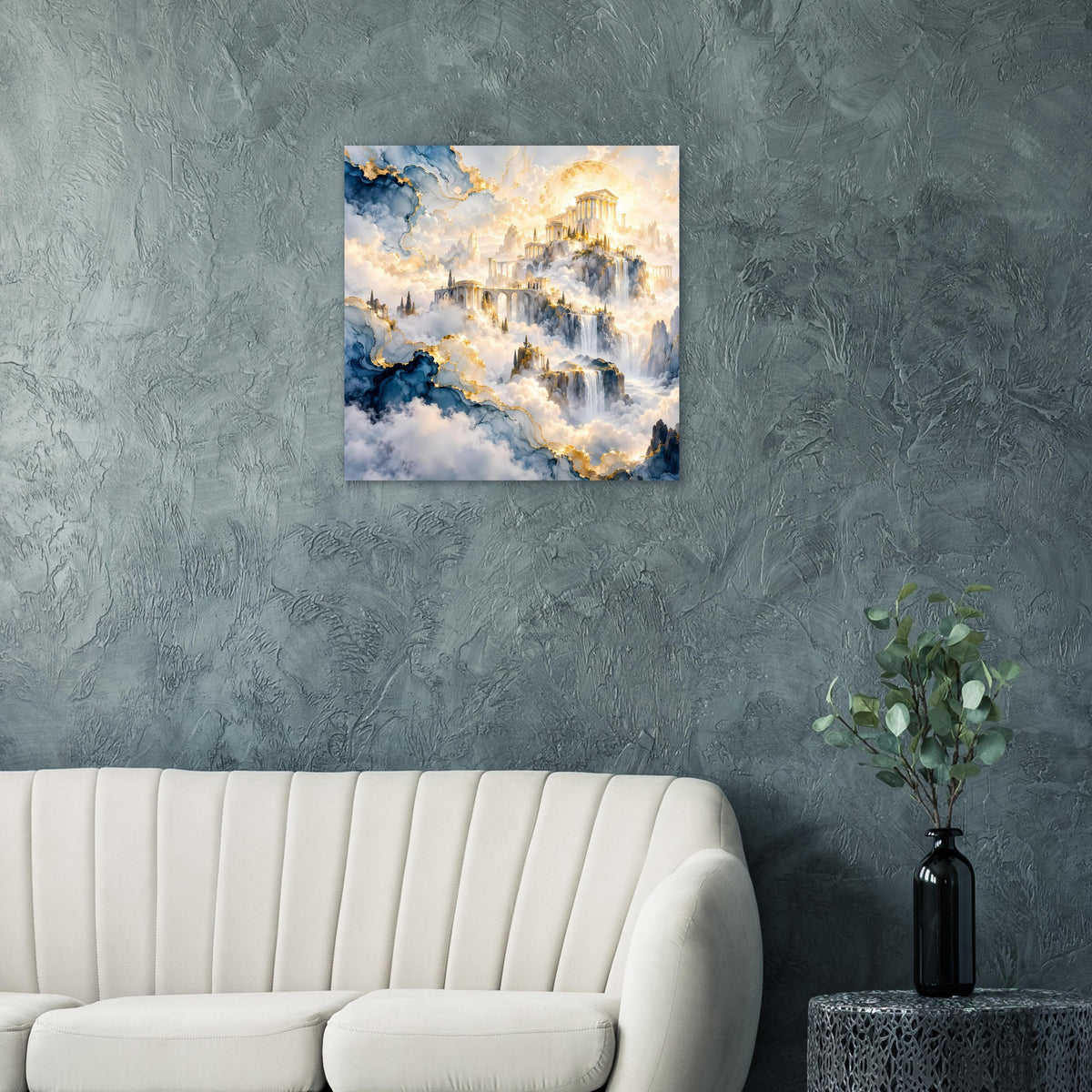 Poster mit goldenen Strahlen, dramatischen Wolken und Gebäuden auf einer Anhöhe