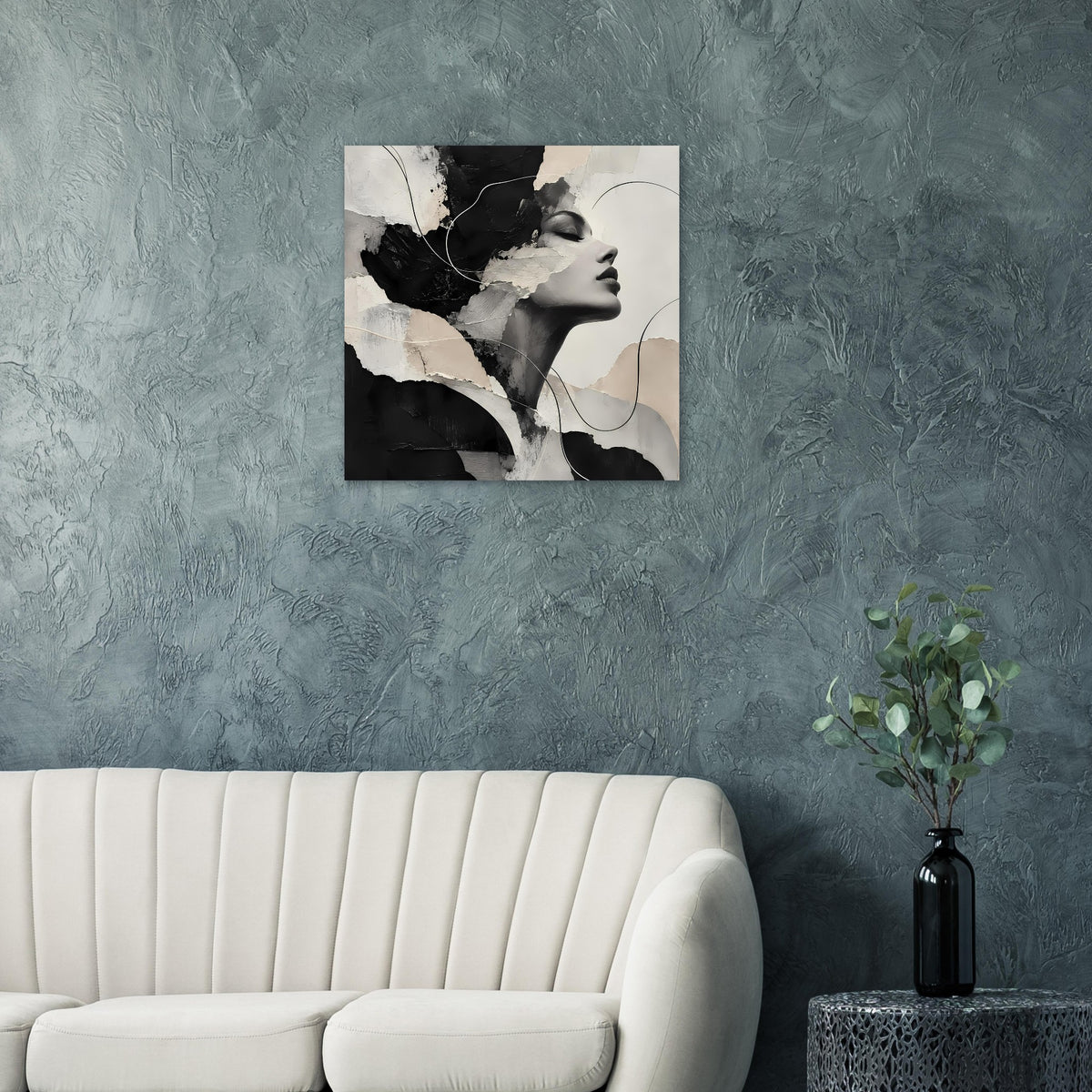 Quadratisches Poster mit abstraktem Frauenprofil in Schwarz, Weiß und Beigetönen