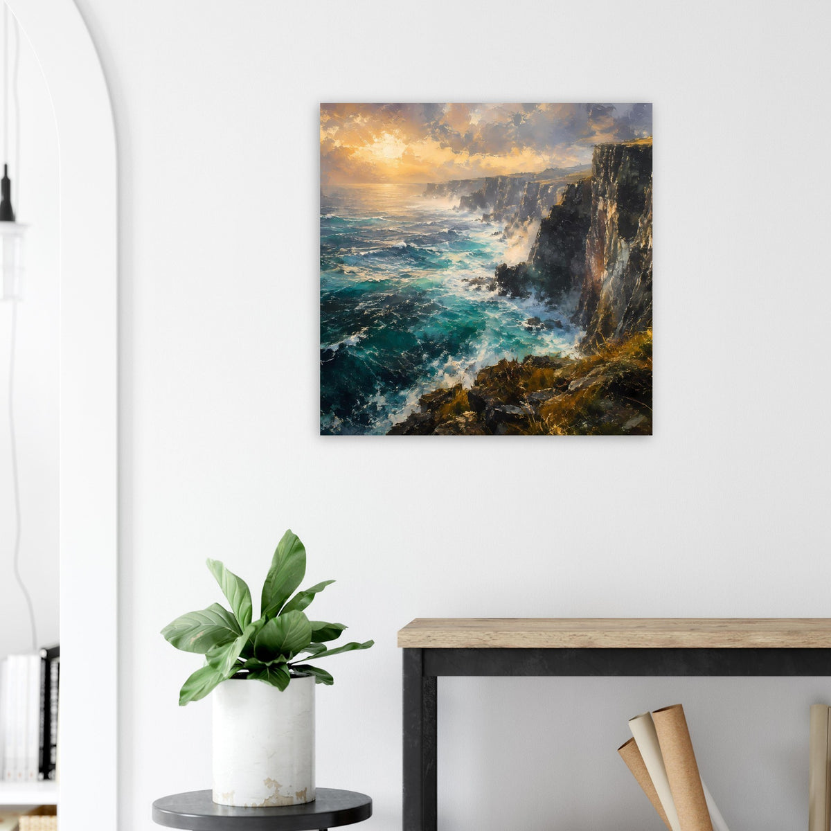 Kleines gerahmtes Poster an der Wand: Klippenküste mit türkisblauer Brandung