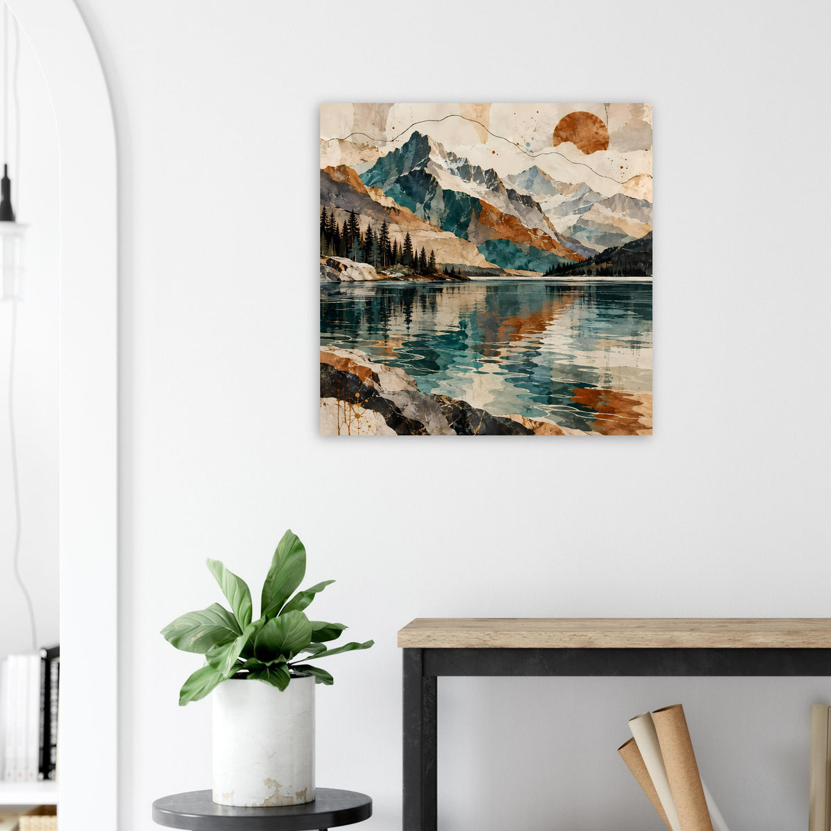 Wandposter mit Bergmassiv und ruhigem See, türkis, grün und braun im Motiv