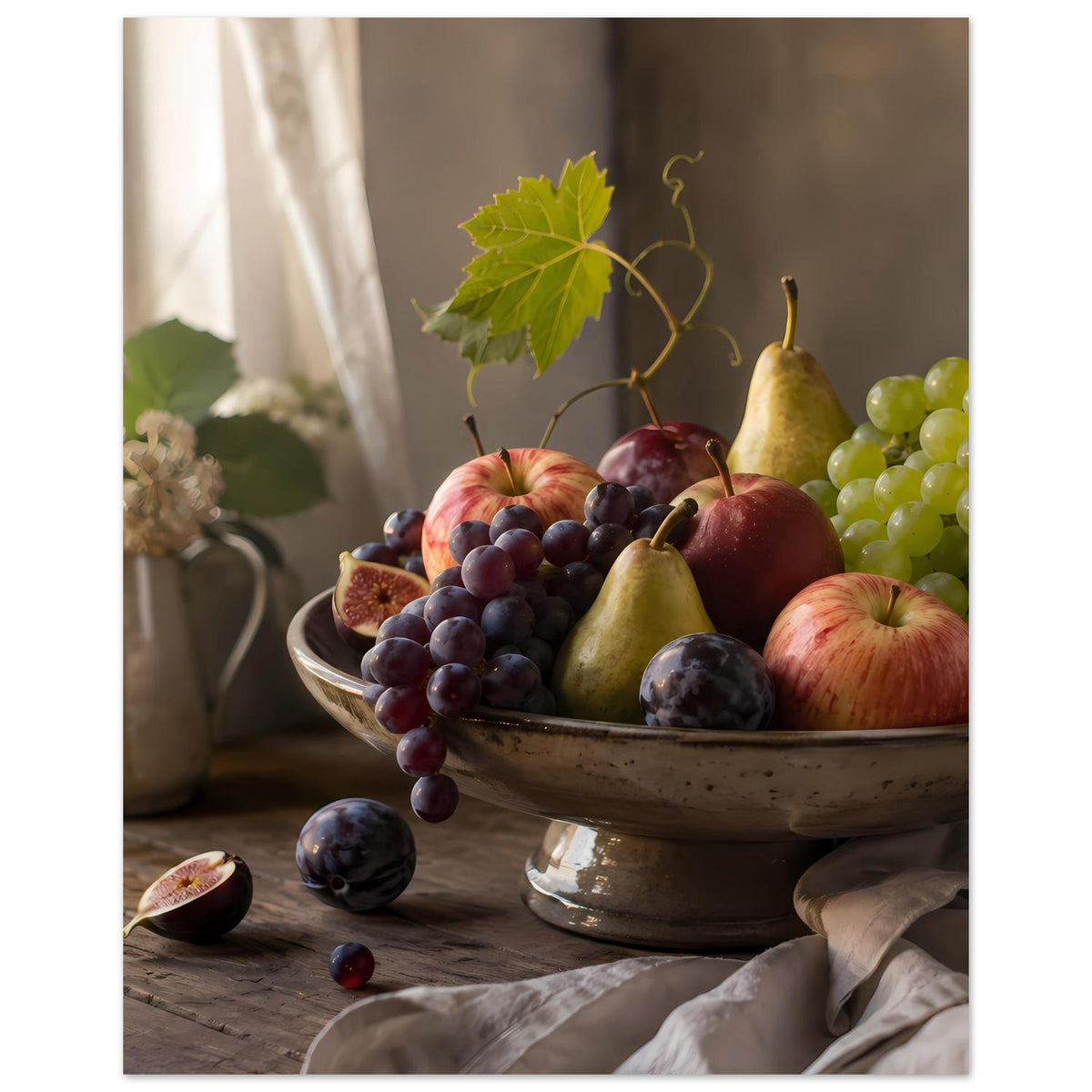 Obst-Poster im Hochformat: Schale mit Trauben, Äpfeln und Birne, grünes Weinblatt