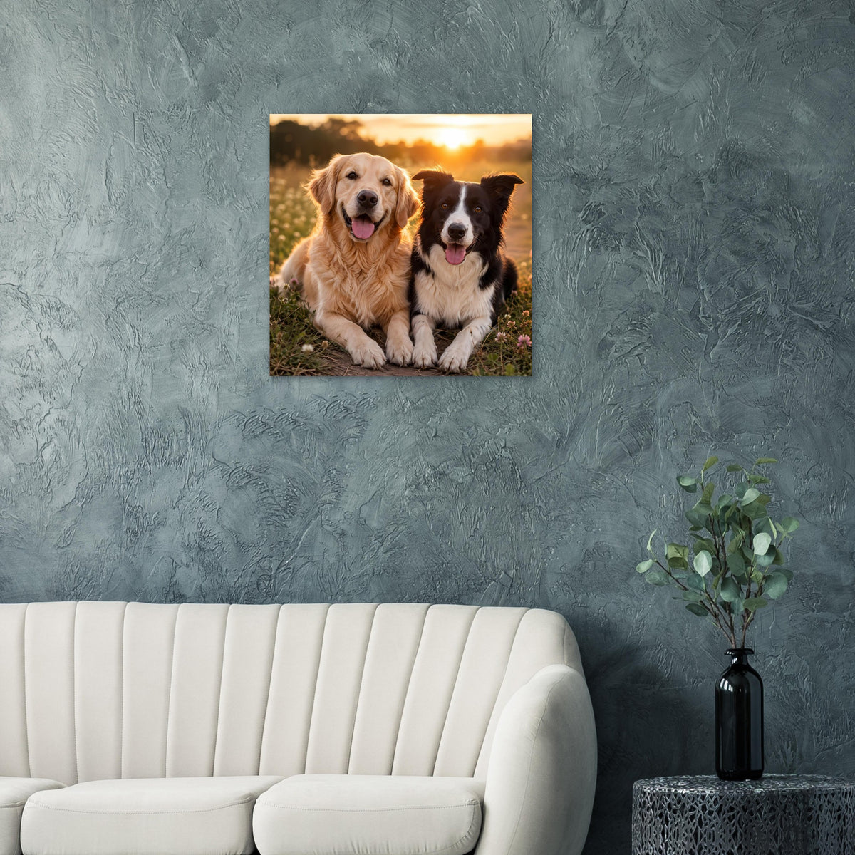 Poster mit zwei Hunden im warmen Sonnenuntergang, zentrales Portrait