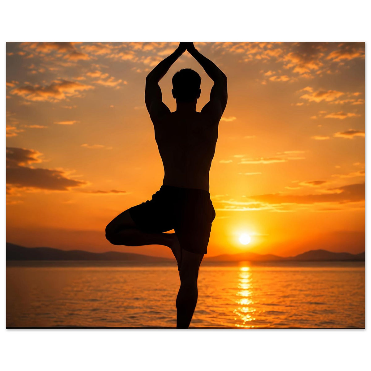 Wandposter, enger Bildausschnitt: Yoga-Silhouette mit erhobenen Armen und einem Bein vorne