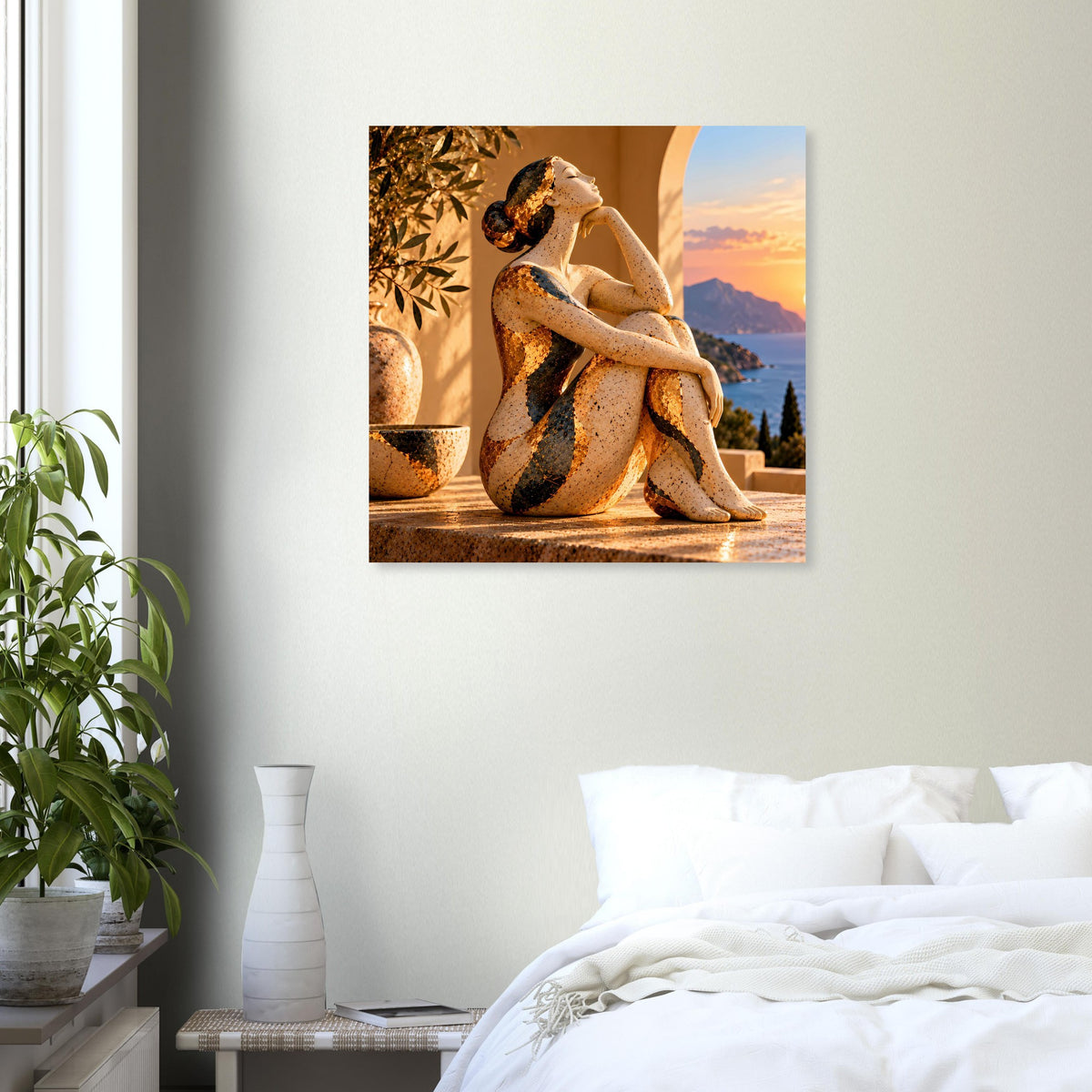 Poster mit Akt-Figur in Vase-Umgebung vor Küste bei Abendsonne