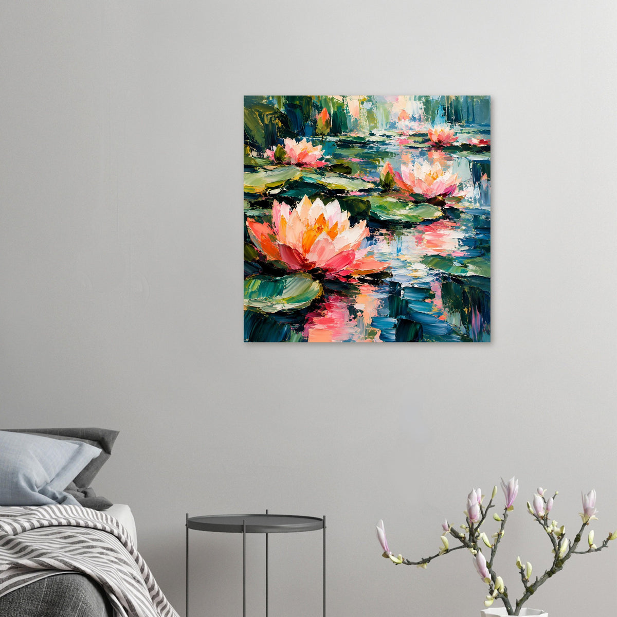 Kleines quadratisches Poster mit Seerosen auf farbigem Wasser