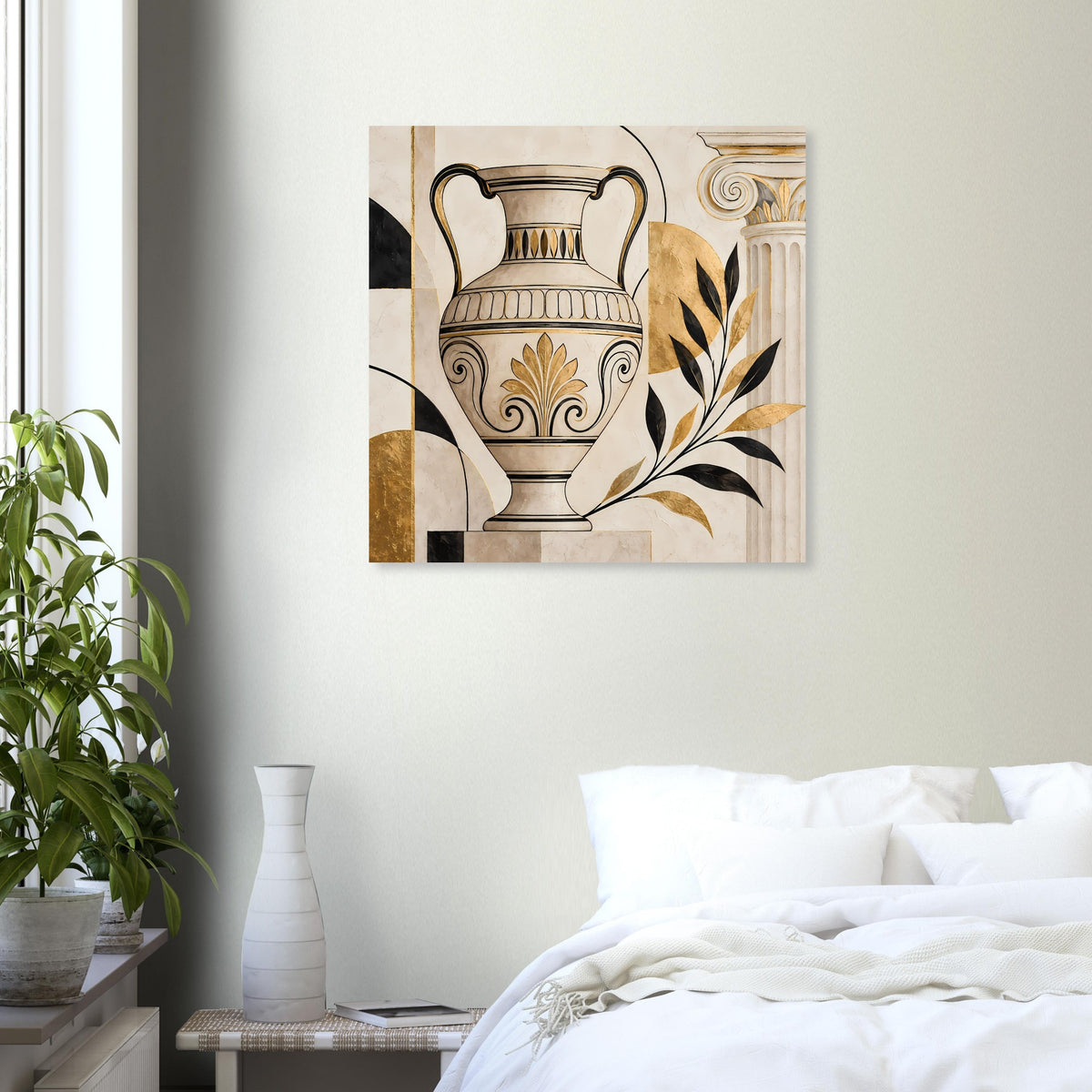 Wandposter mit antiker Vase und floralen Elementen in Creme, Schwarz und Gold