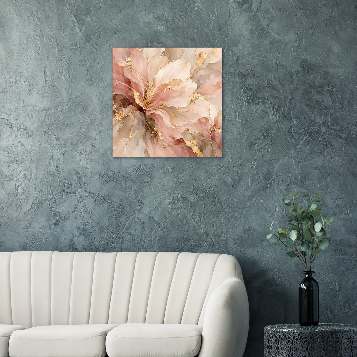 Quadratisches Blumenposter mit Blush-Blüten und goldenen Highlights