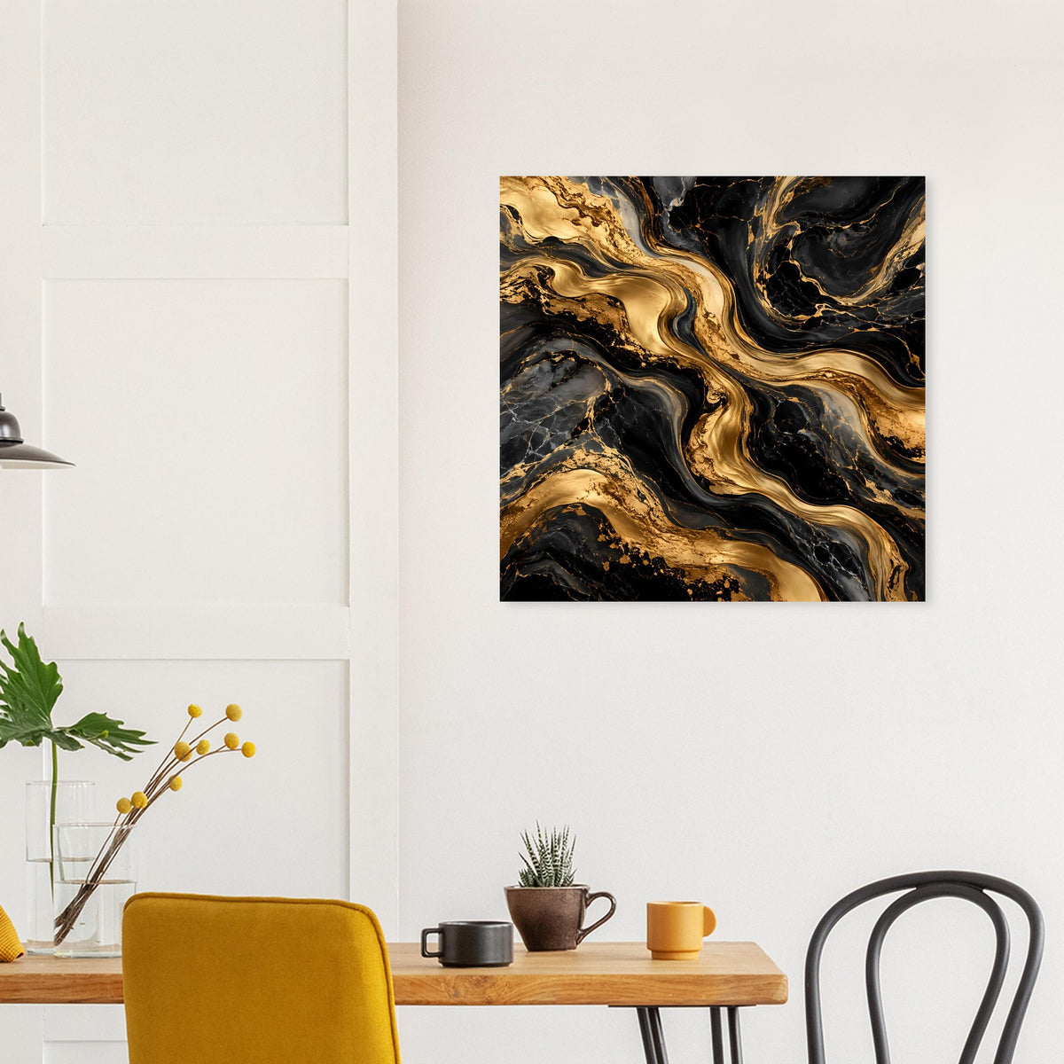 Quadratisches Poster mit schwarzem Goldmarmor und geschwungenen goldenen Linien