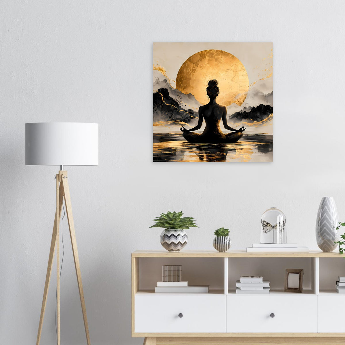 Quadratisches Poster mit Meditations-Silhouette vor goldener Sonne
