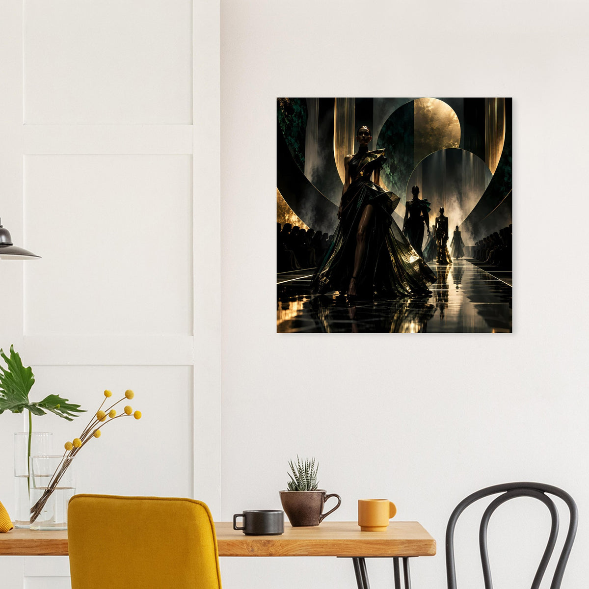 Quadratisches Poster mit zentraler Silhouette, goldenen Akzenten und dunkler Bühne